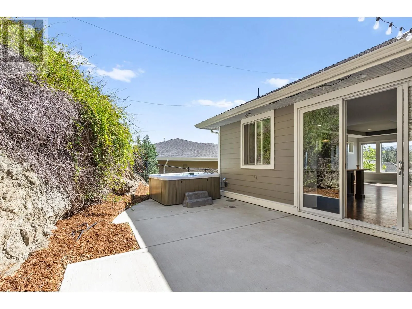 272 Upper Canyon Drive N