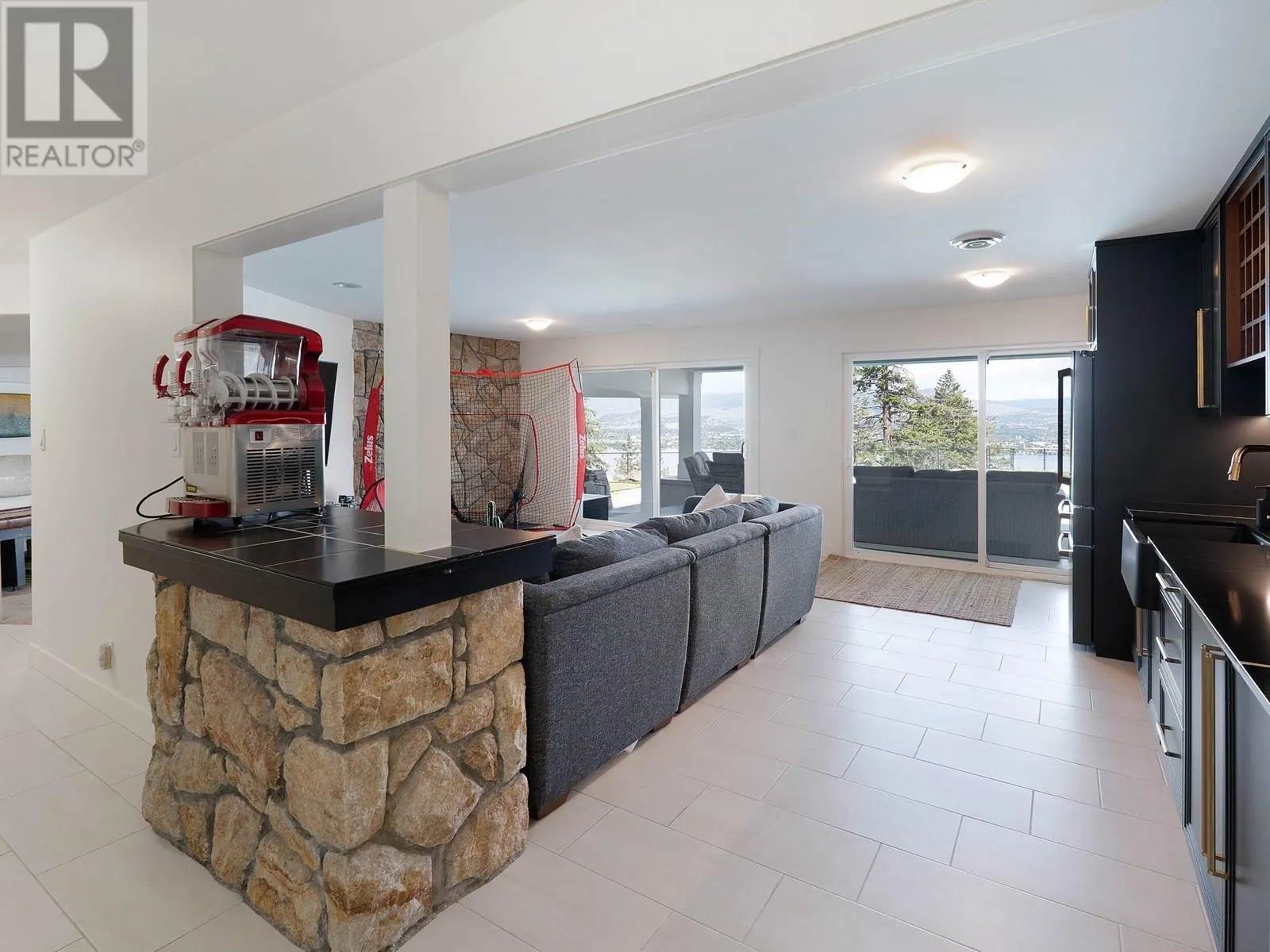 2519 Hillsborough Road