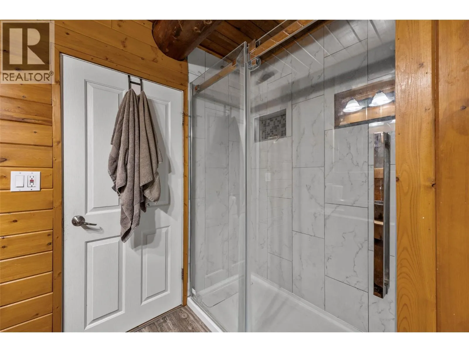601 Yellowhead Highway S