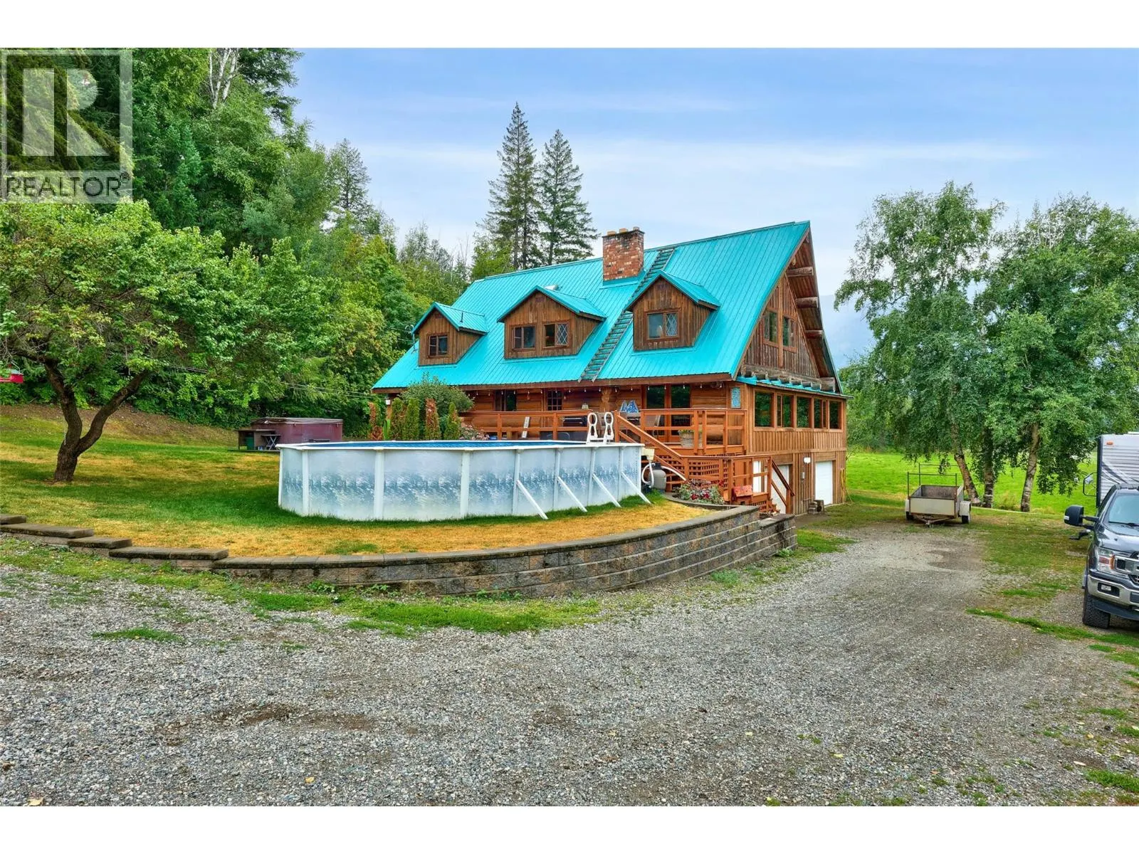 601 Yellowhead Highway S