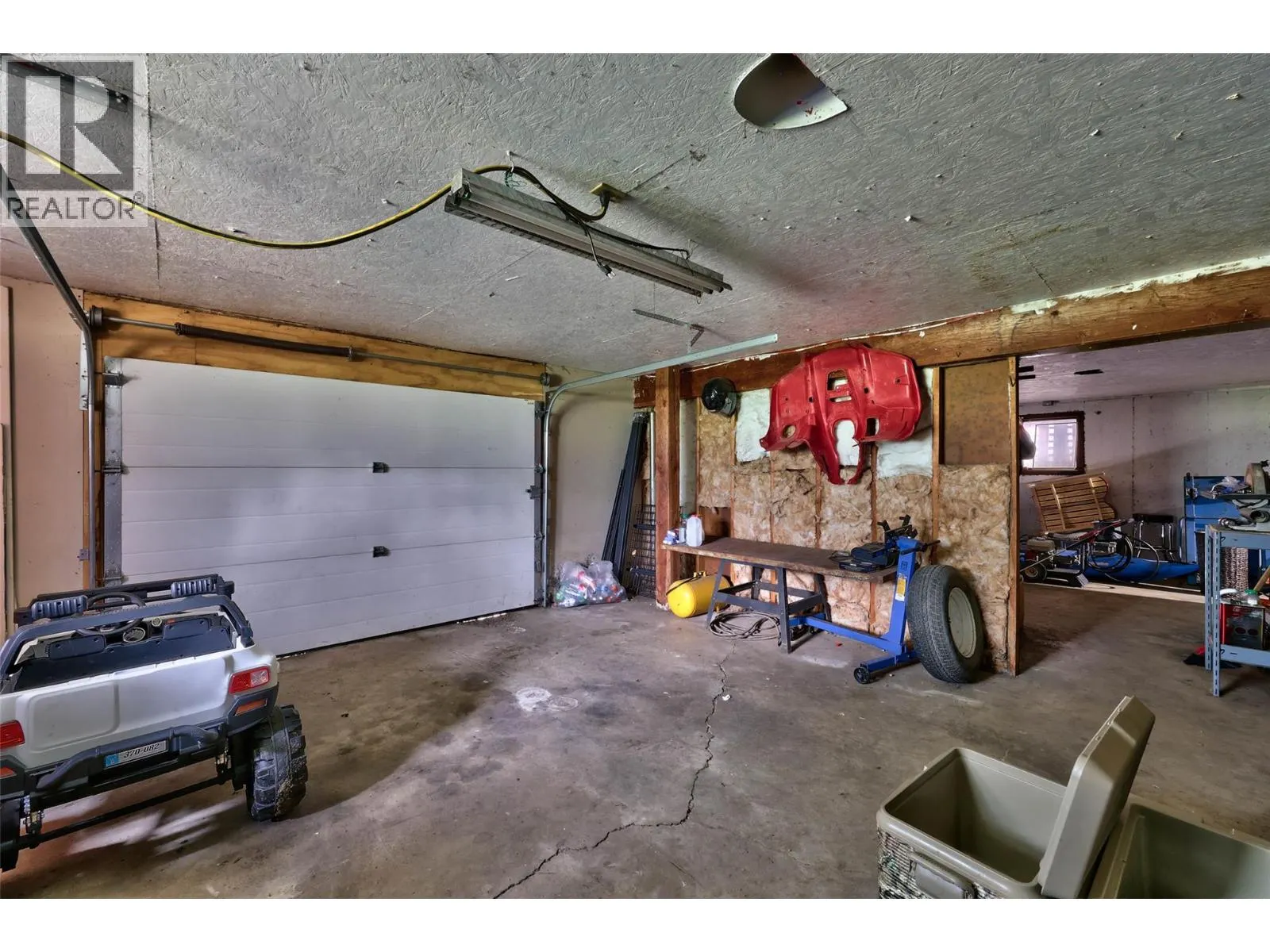 601 Yellowhead Highway S
