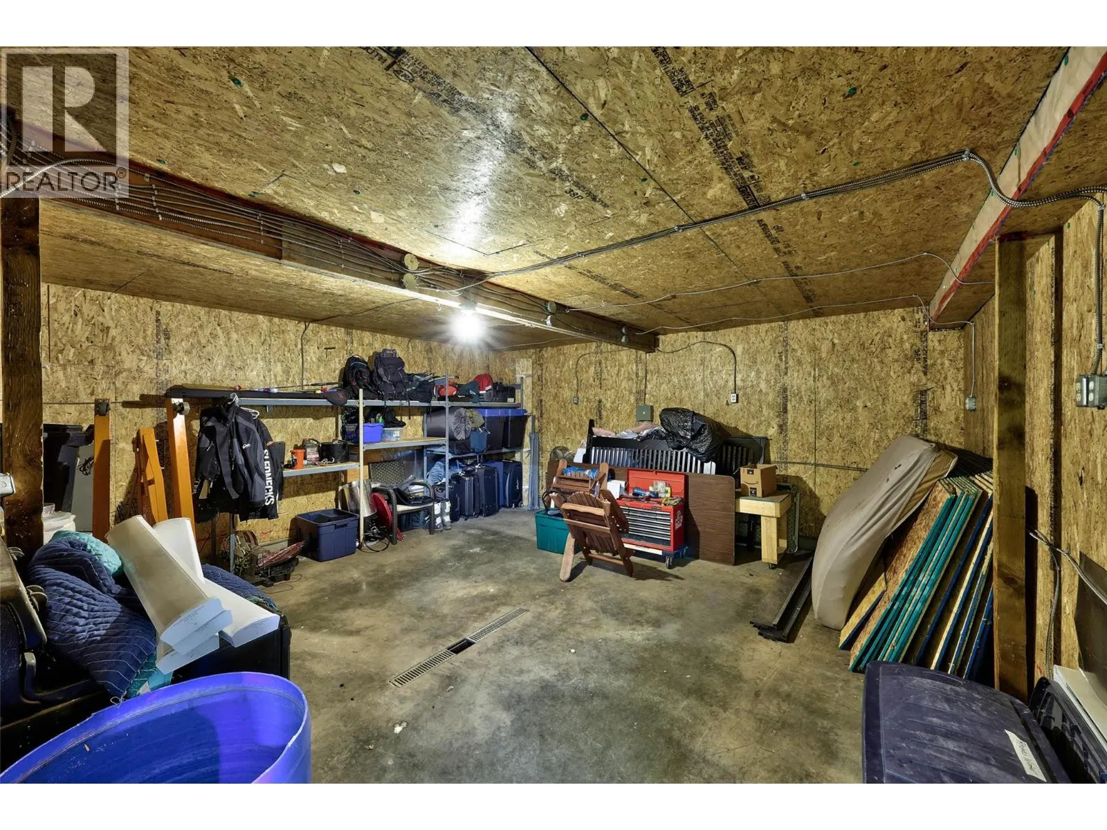 601 Yellowhead Highway S