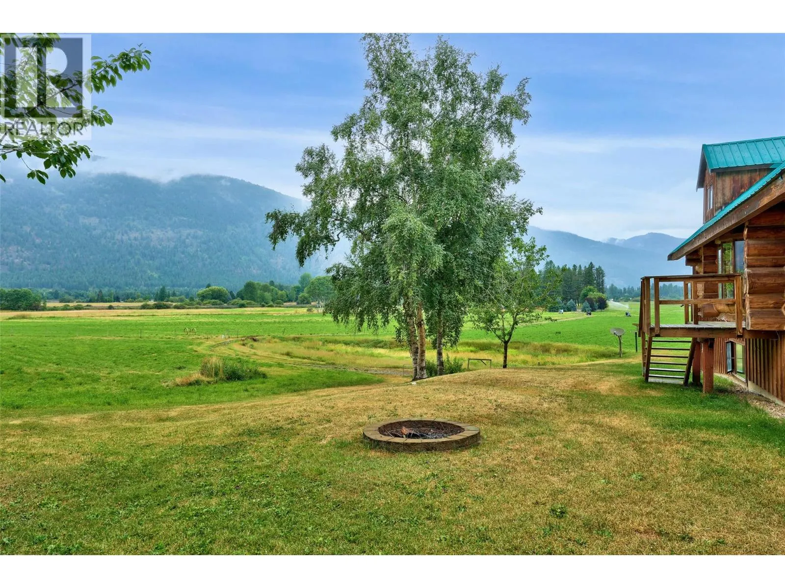 601 Yellowhead Highway S