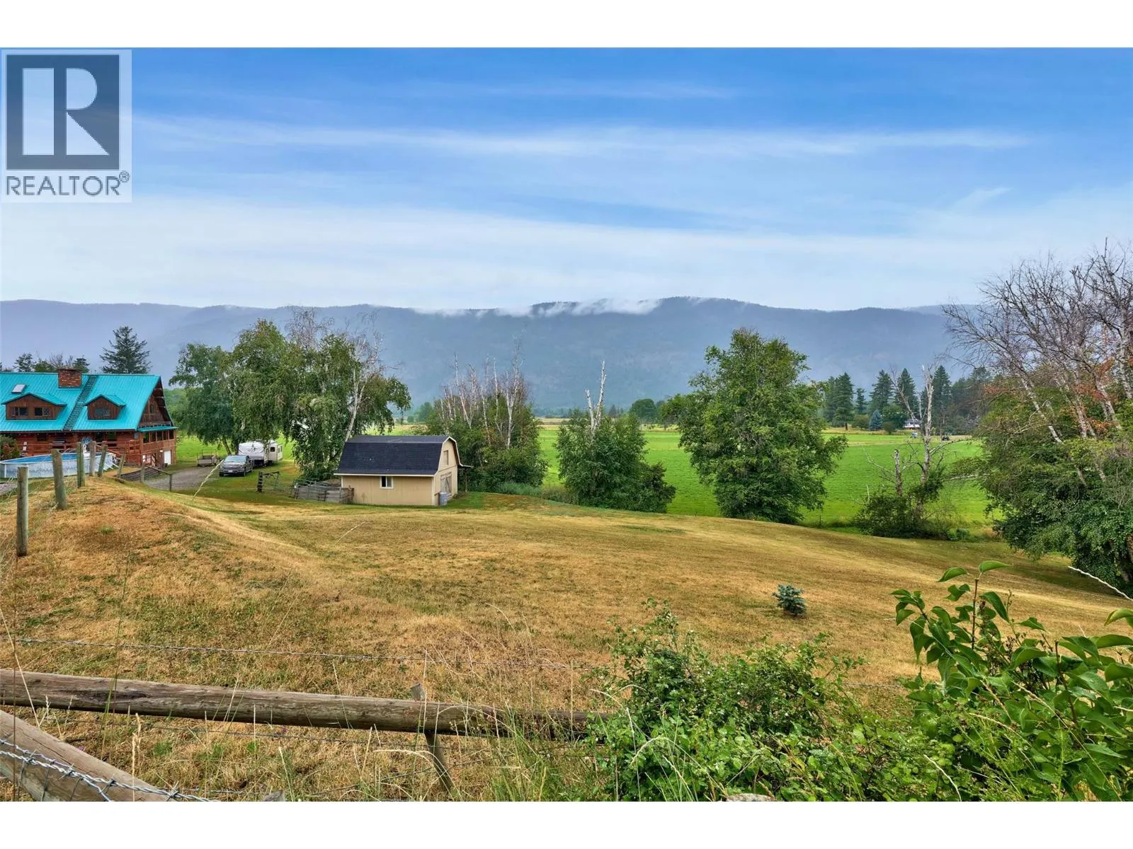 601 Yellowhead Highway S