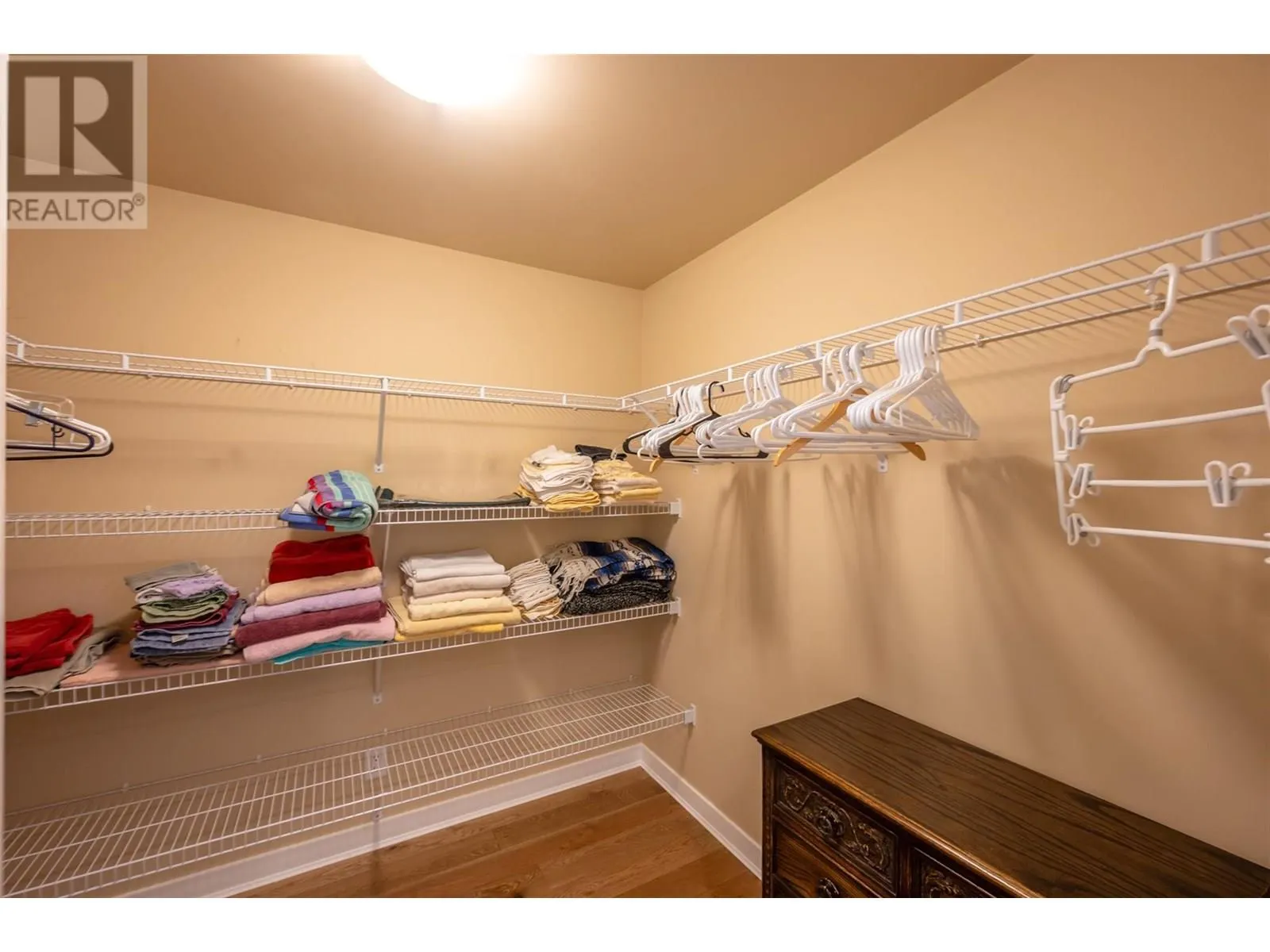 160 Lakeshore Drive W Unit# 401