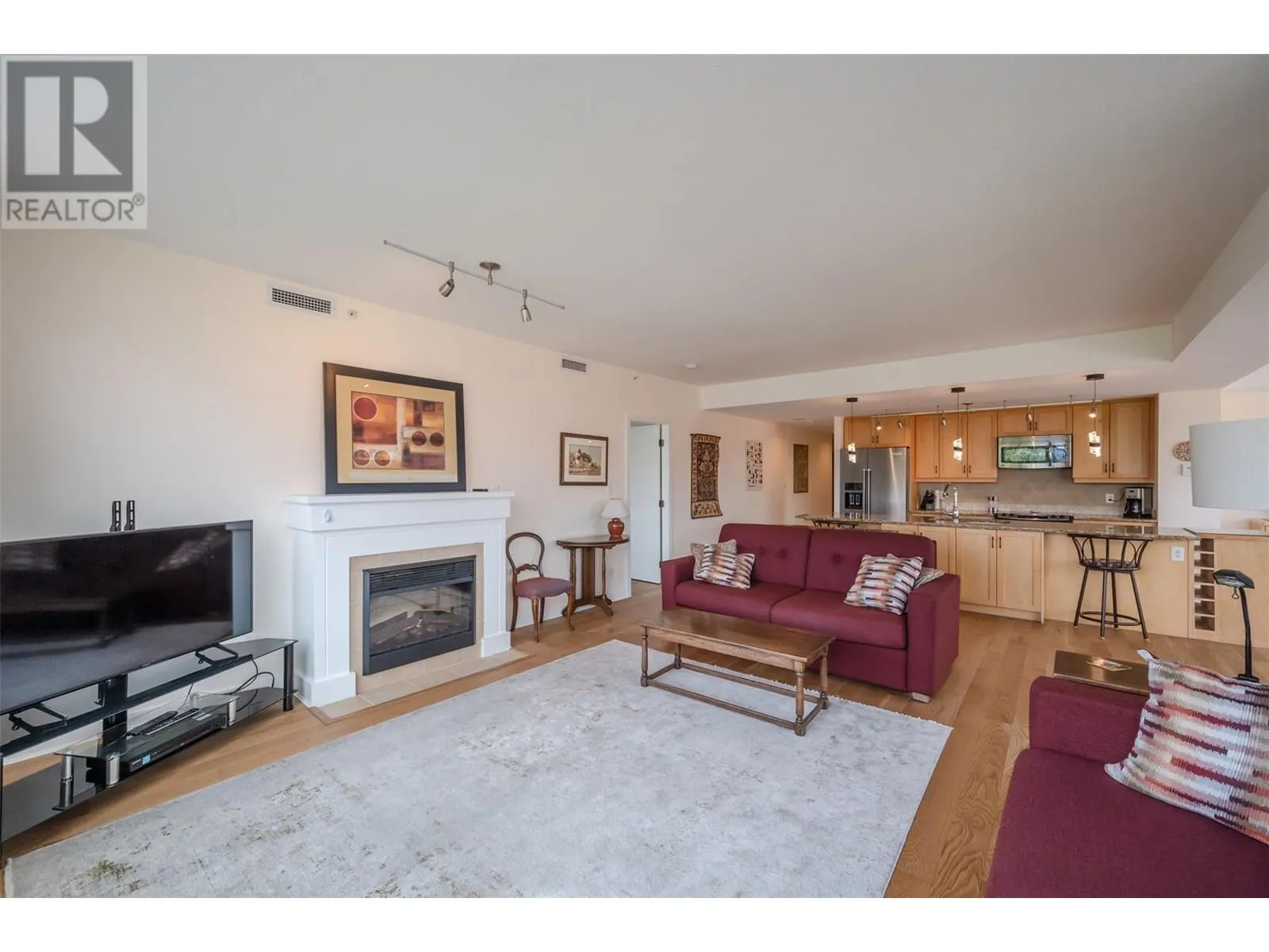 160 Lakeshore Drive W Unit# 401