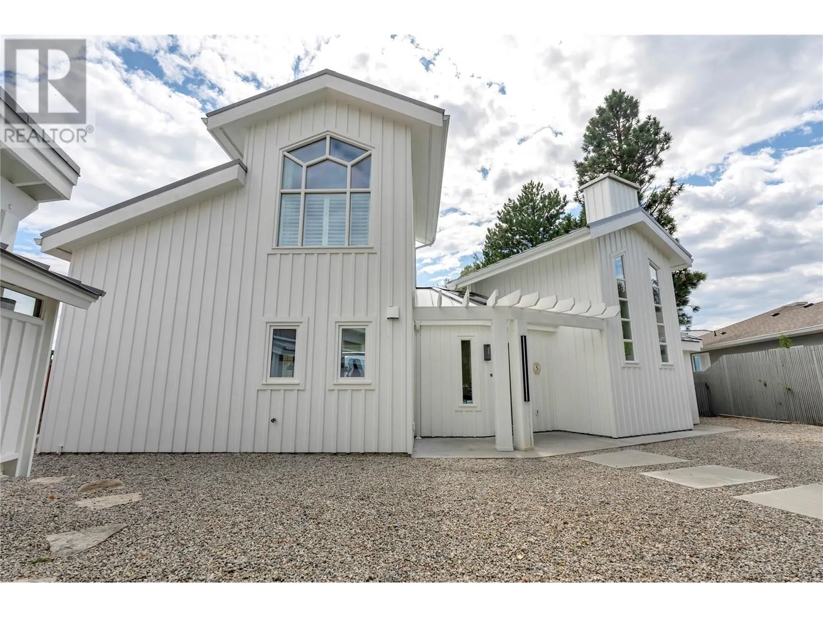 40 Robinson Point Road