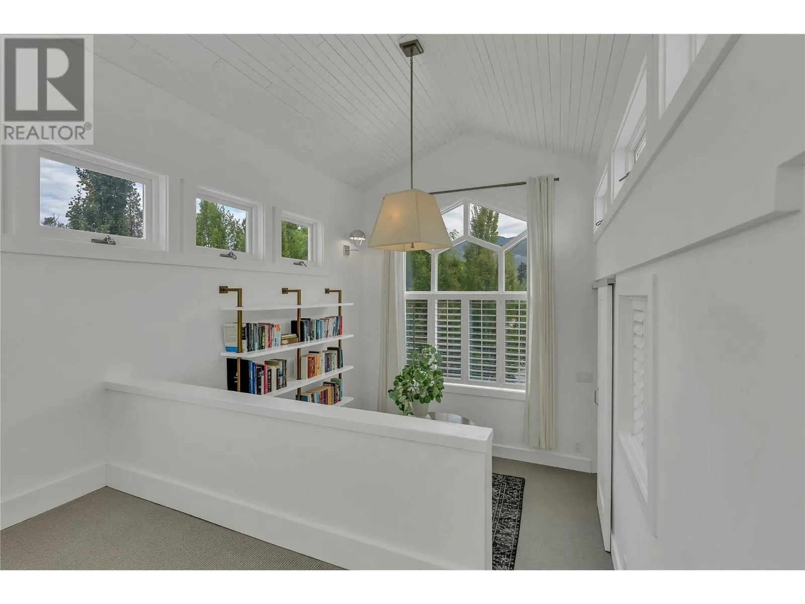 40 Robinson Point Road