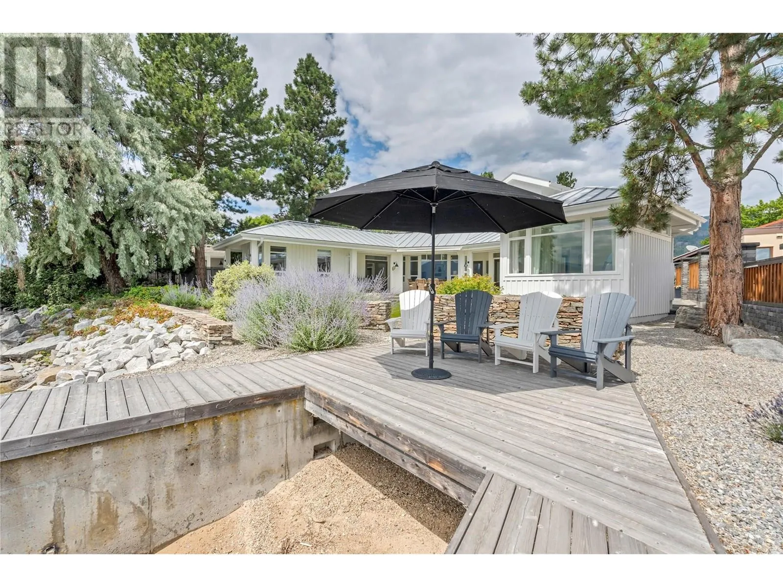 40 Robinson Point Road
