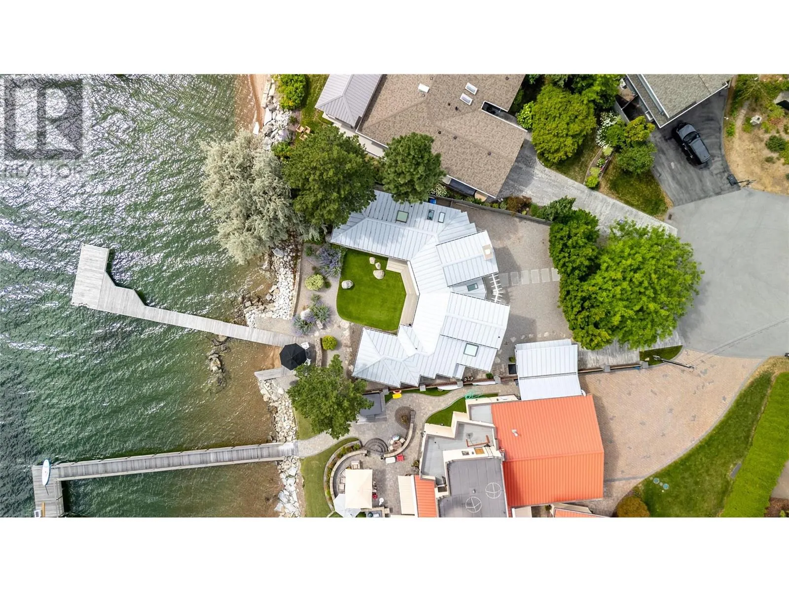 40 Robinson Point Road