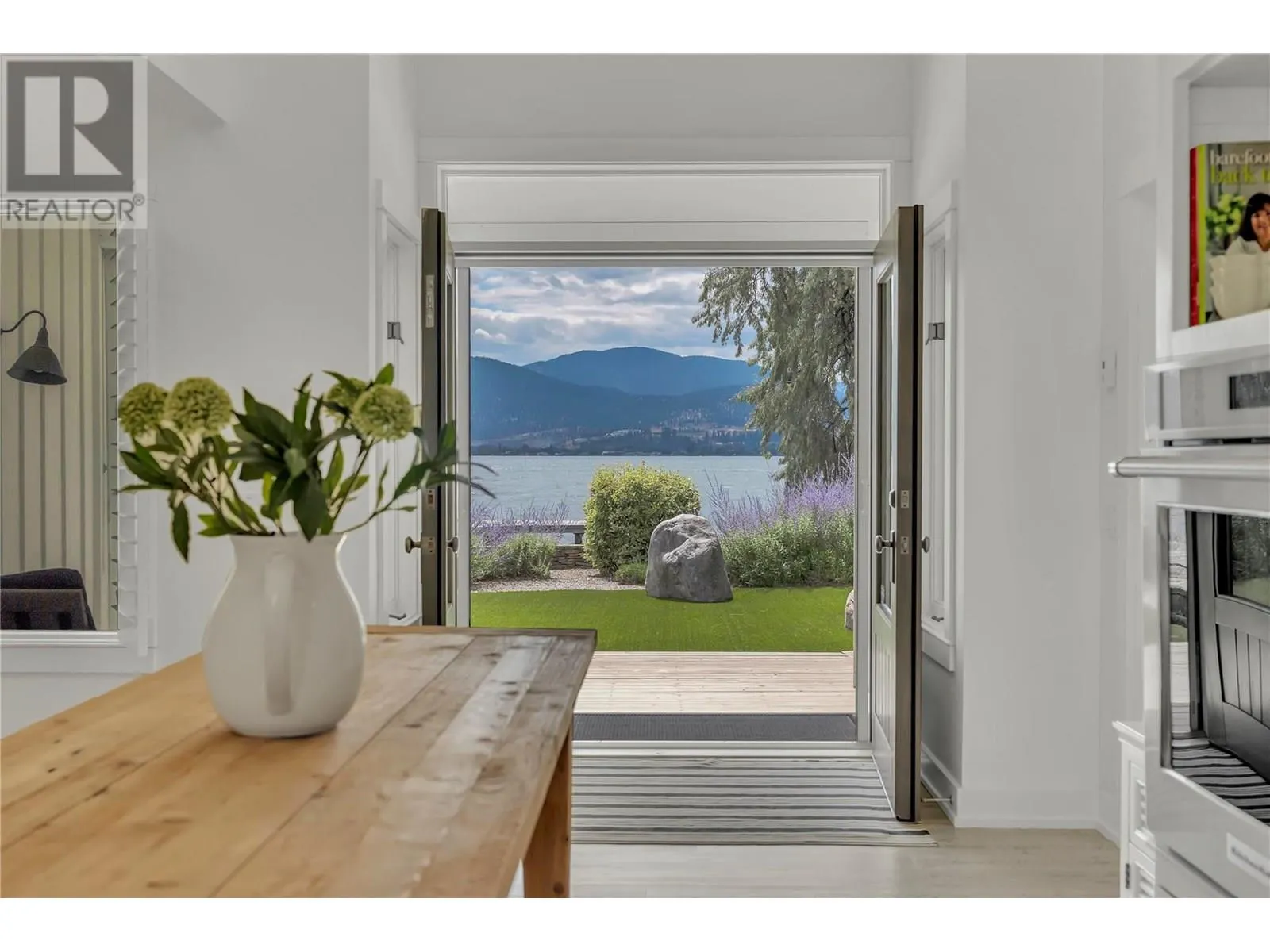 40 Robinson Point Road