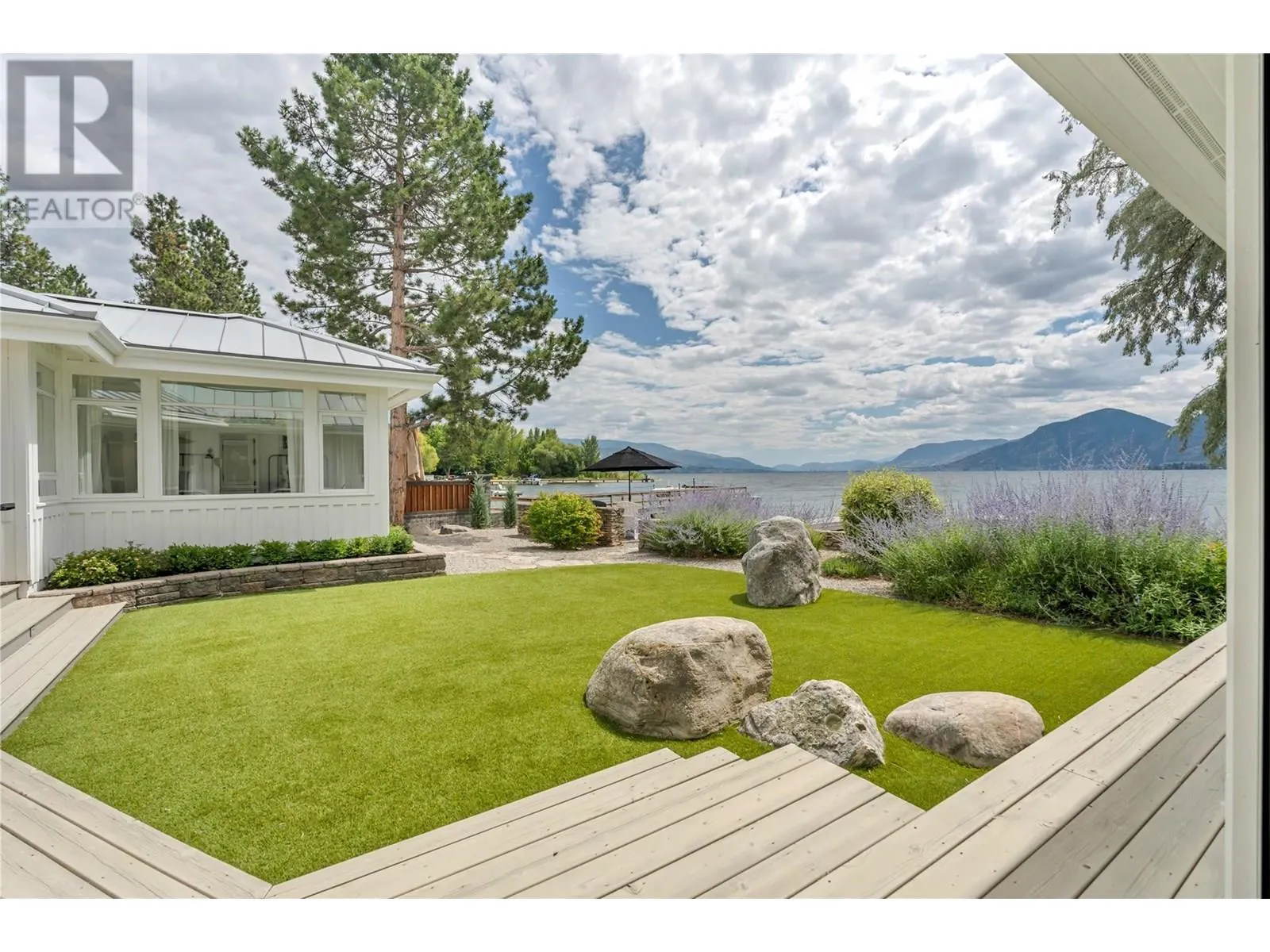 40 Robinson Point Road