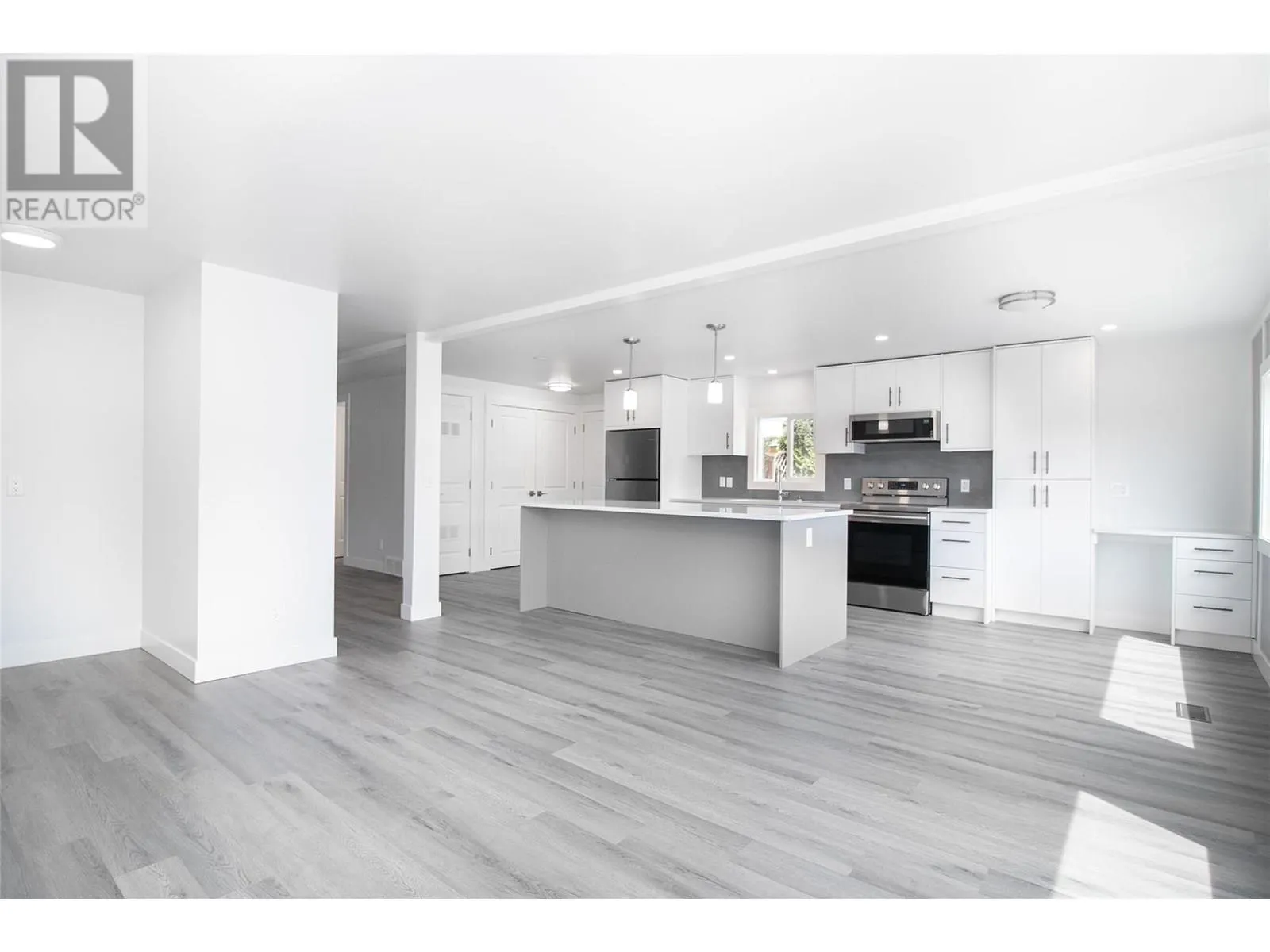 1880 Old Boucherie Road Unit# 161