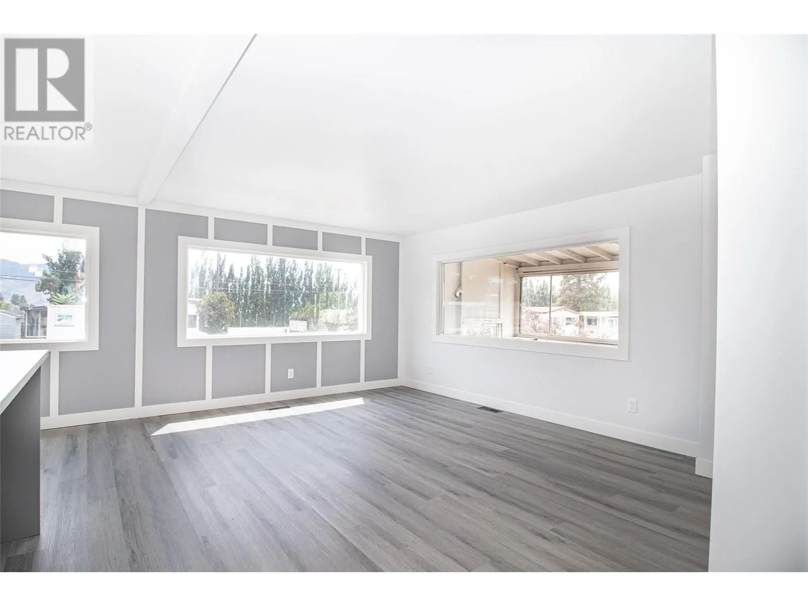 1880 Old Boucherie Road Unit# 161