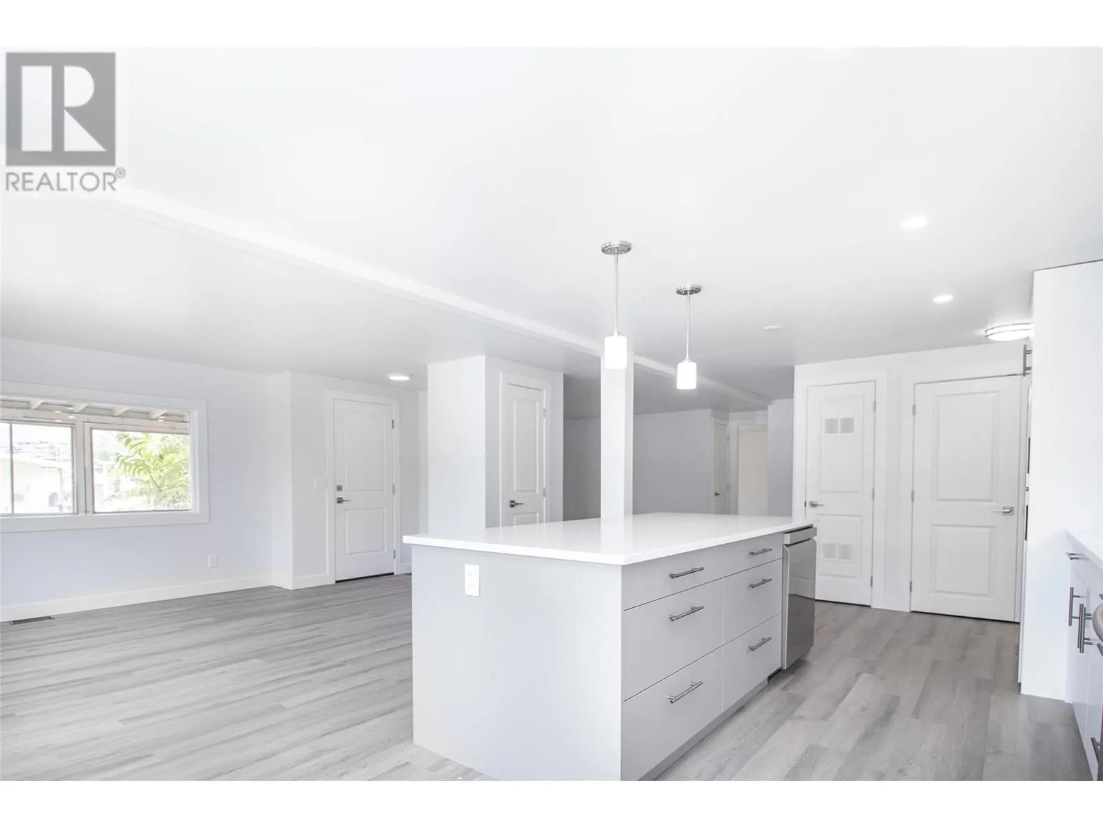 1880 Old Boucherie Road Unit# 161