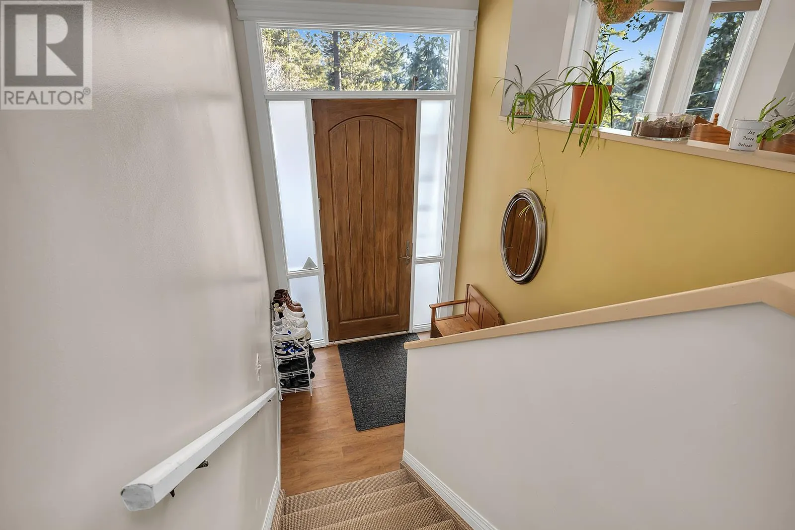 7992 Falcon Ridge Crescent