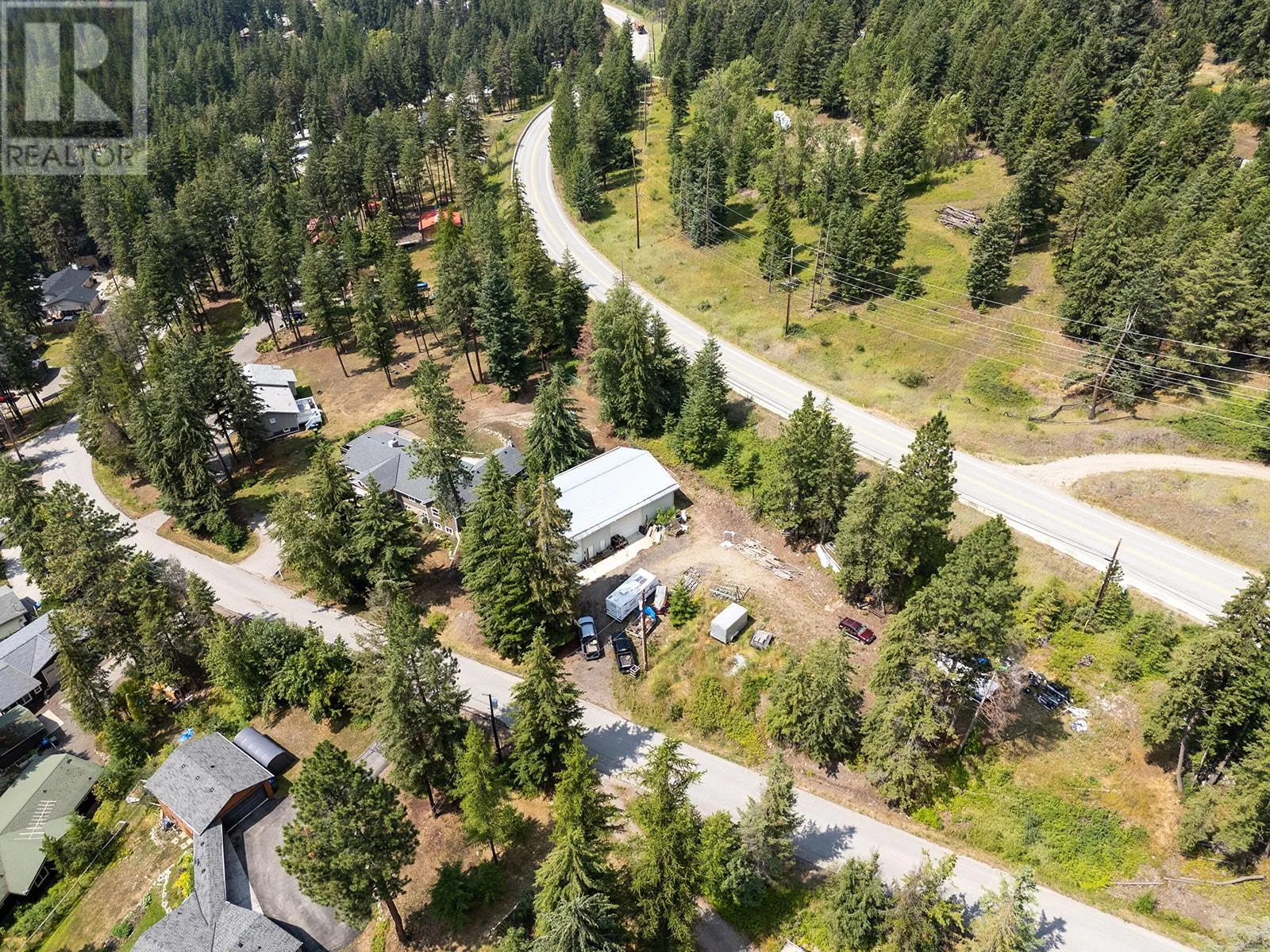 7992 Falcon Ridge Crescent