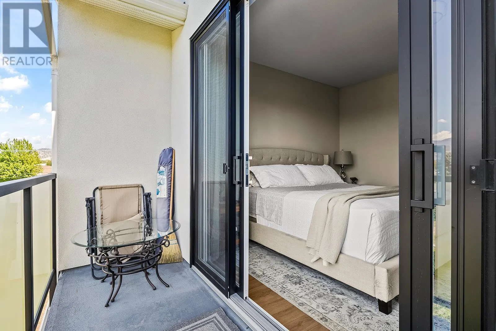 1102 Cameron Avenue Unit# 14