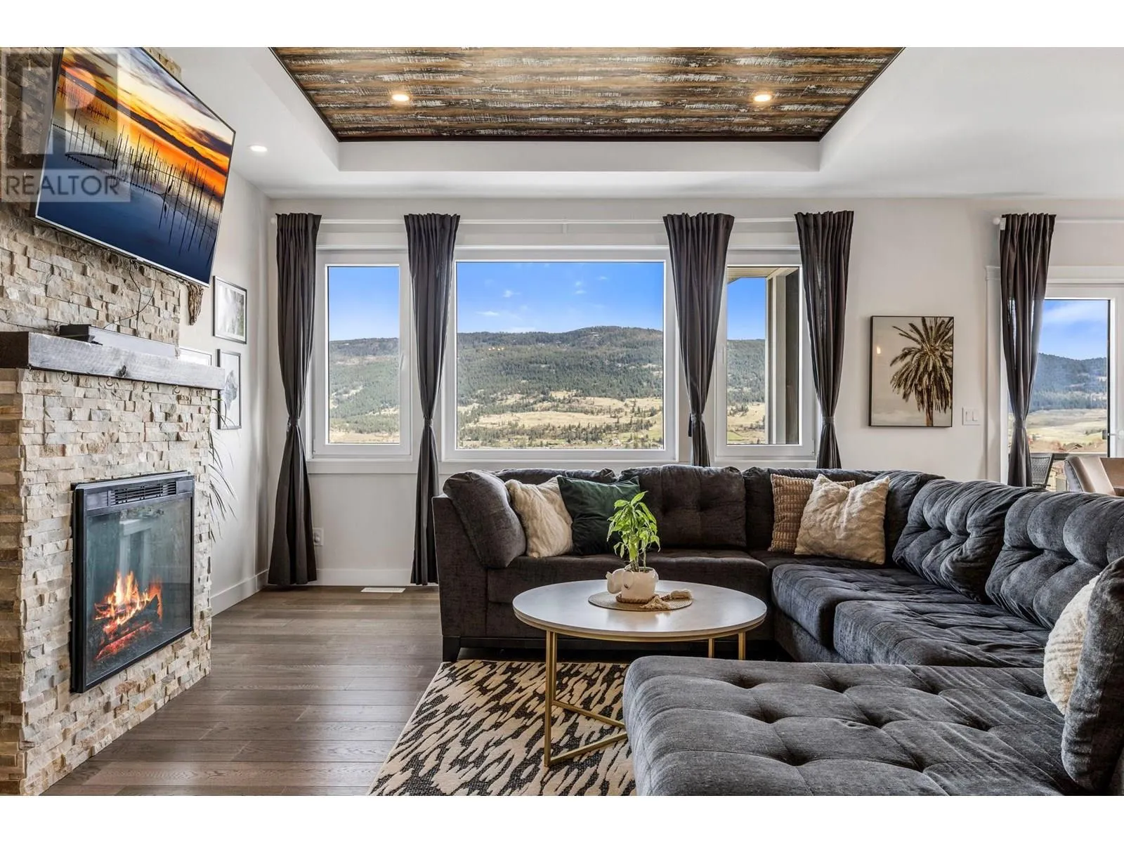 13158 Lake Hill Drive