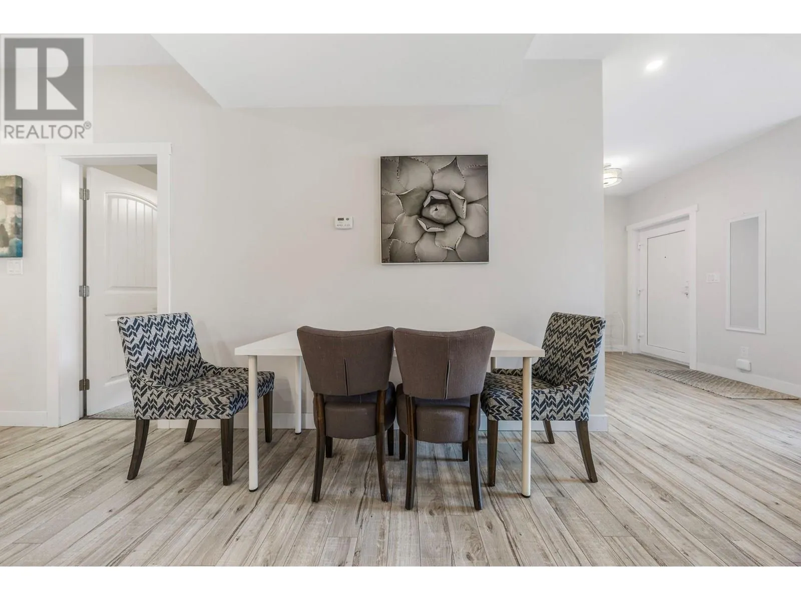 13158 Lake Hill Drive