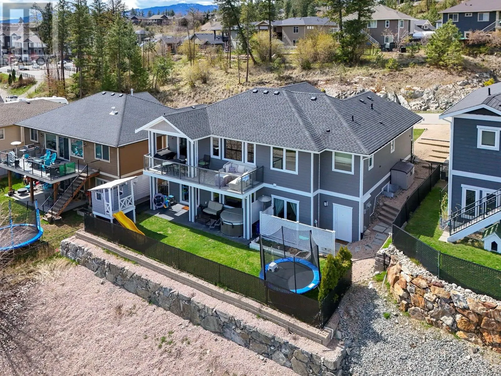 13158 Lake Hill Drive