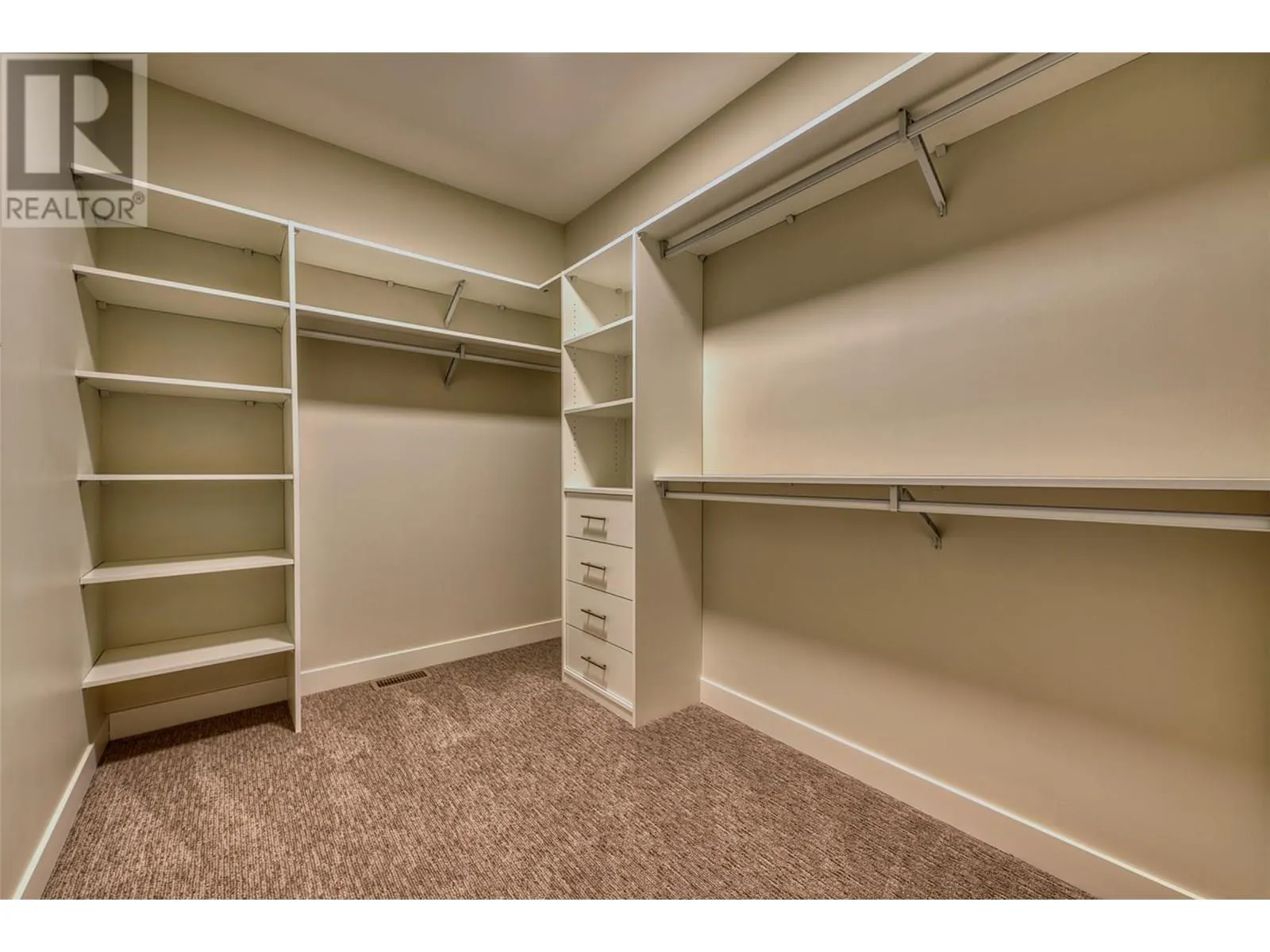 7760 Okanagan Landing Road Unit# 121 Lot# 24