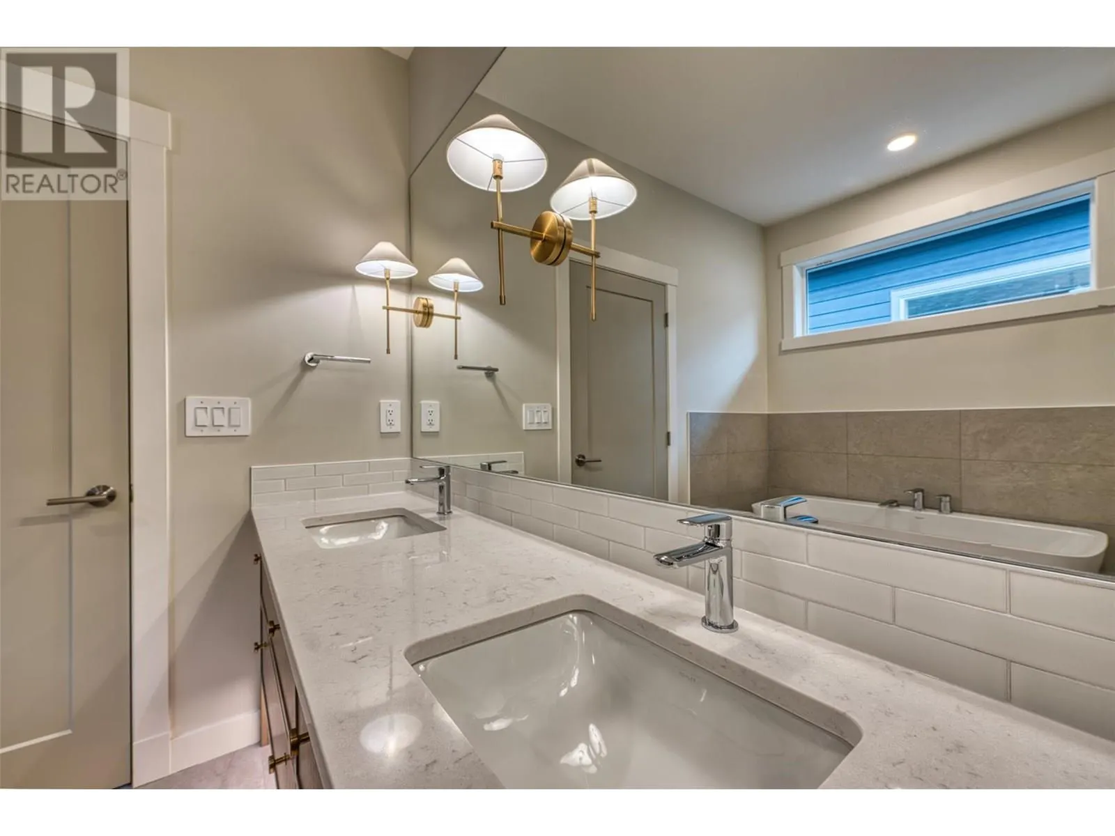7760 Okanagan Landing Road Unit# 121 Lot# 24