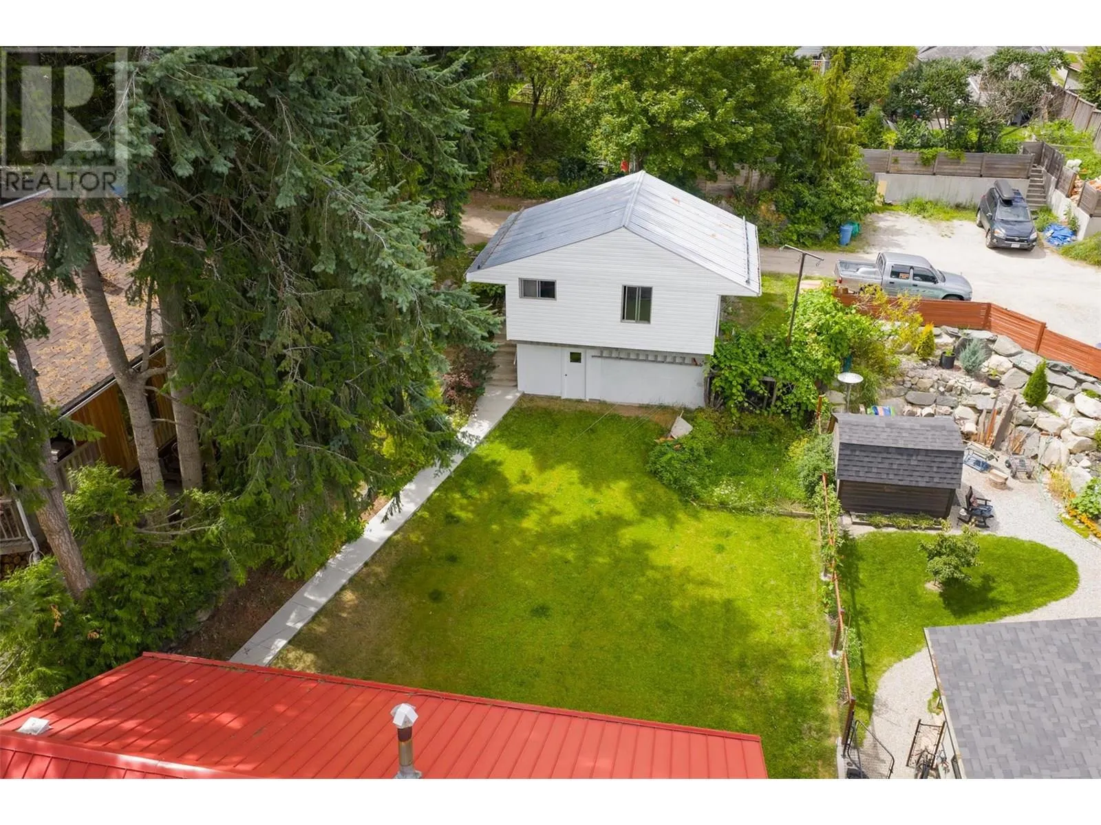 1518 Slocan Street