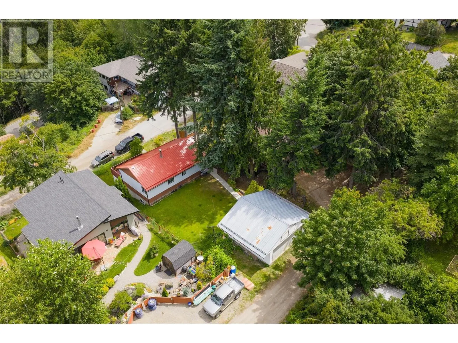 1518 Slocan Street