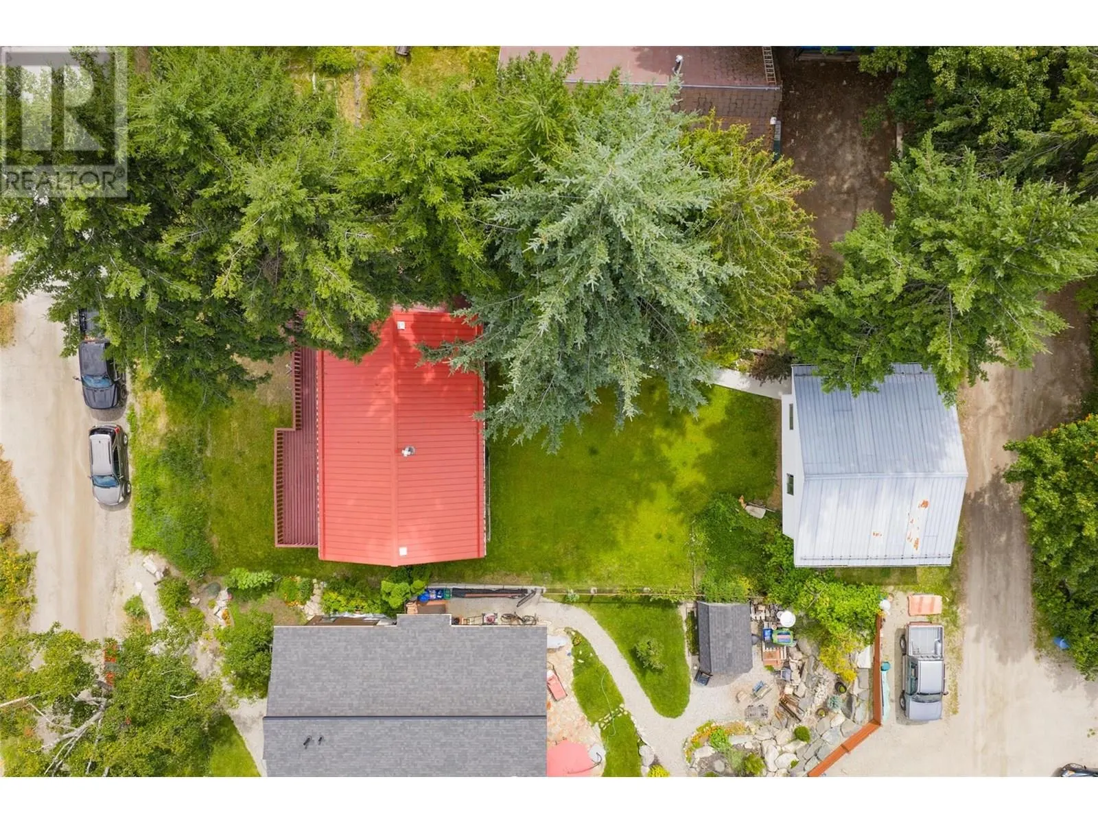 1518 Slocan Street