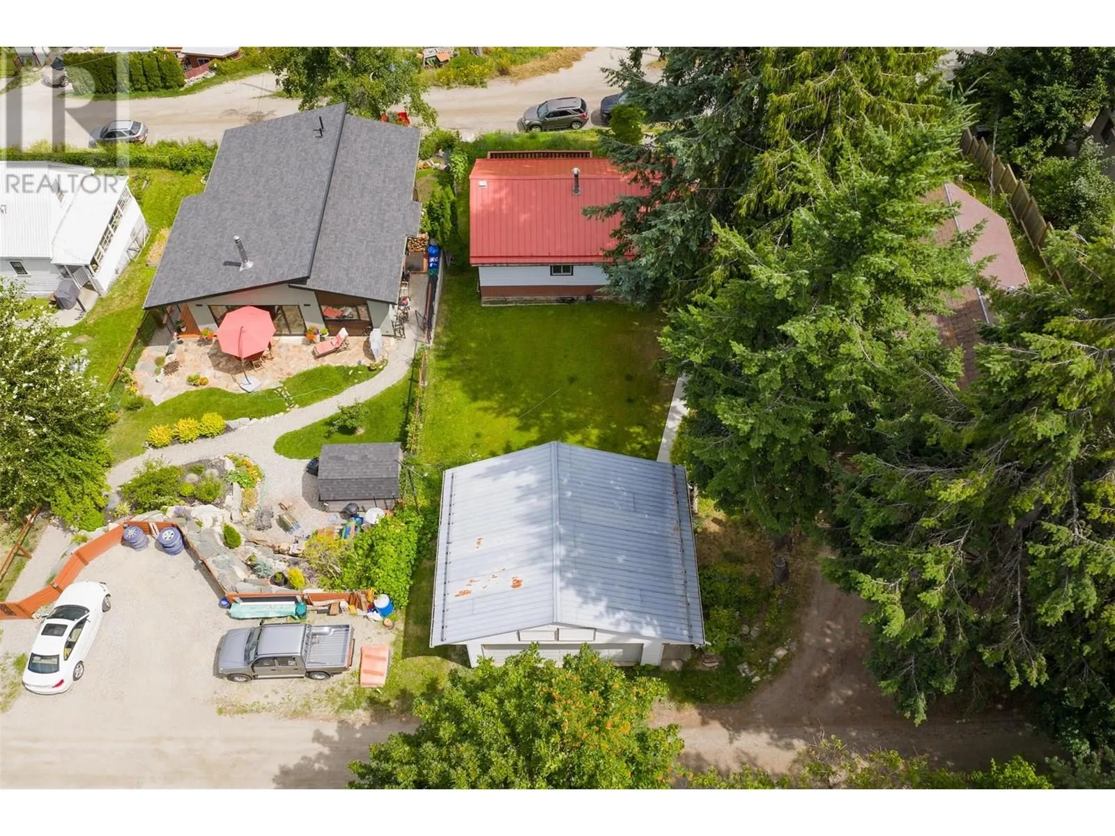1518 Slocan Street