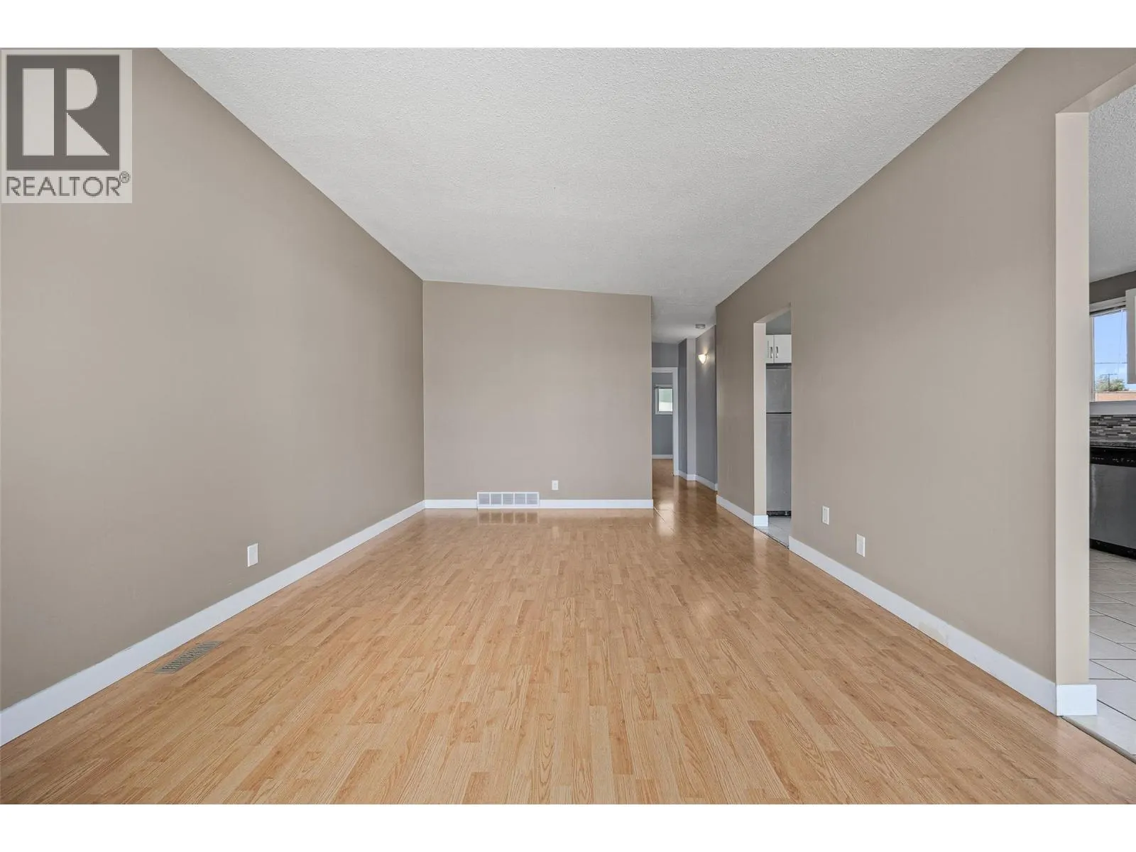 695 Belgo Road