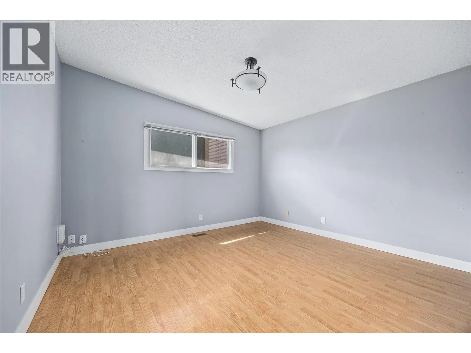 695 Belgo Road