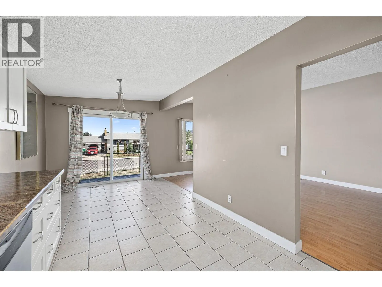 695 Belgo Road