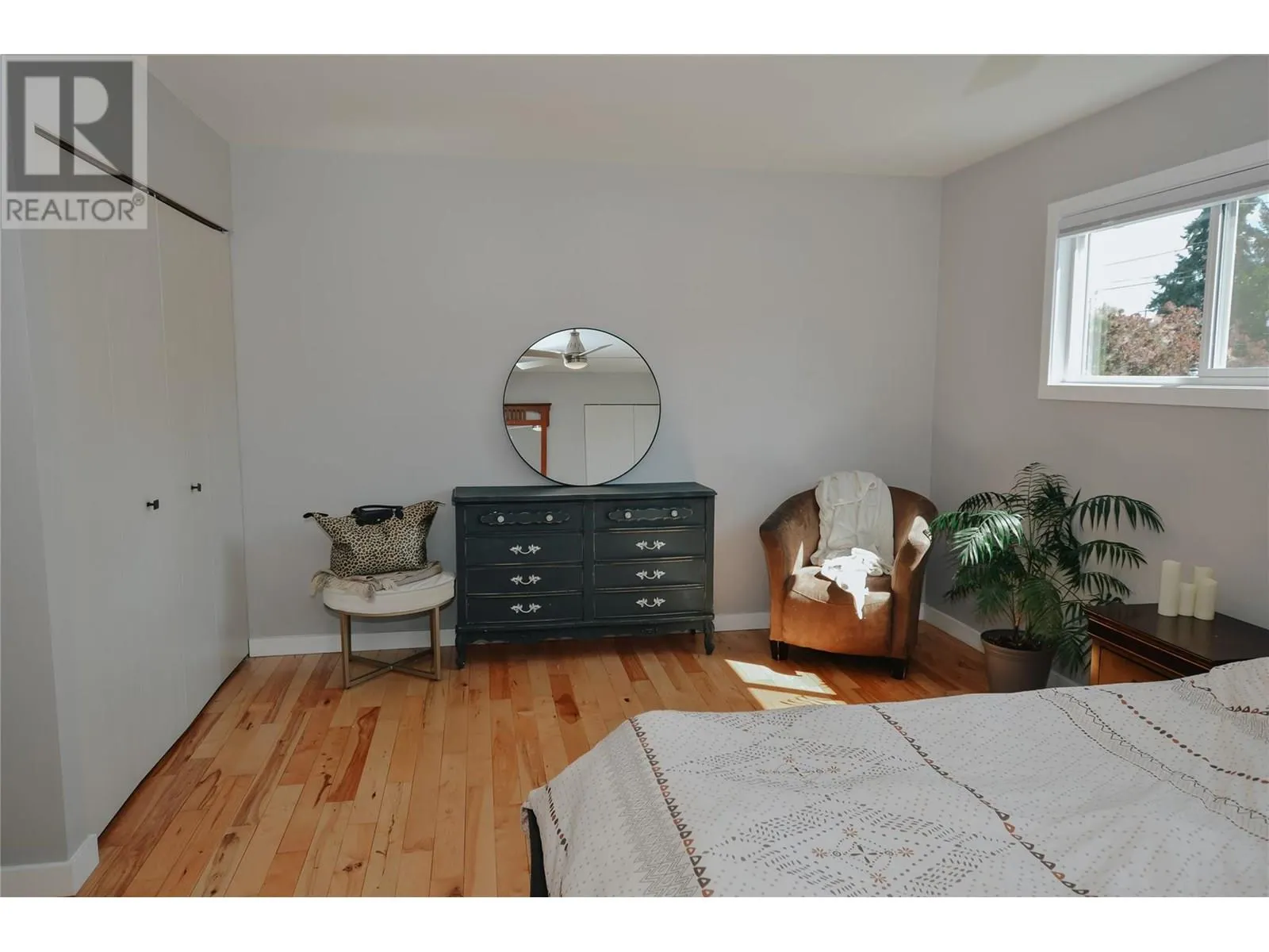 13814 Yule Crescent