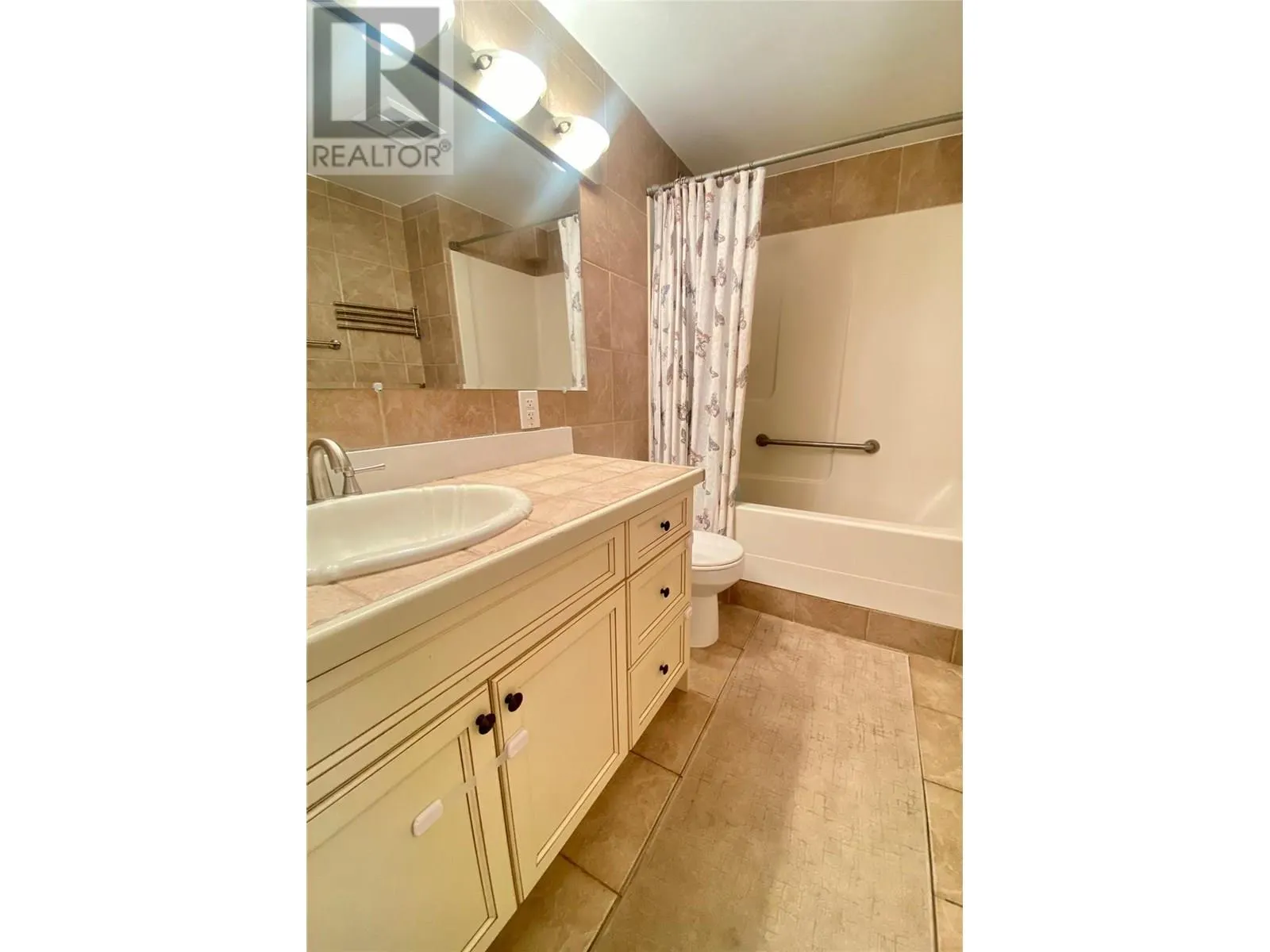 1881 Boucherie Road Unit# 54
