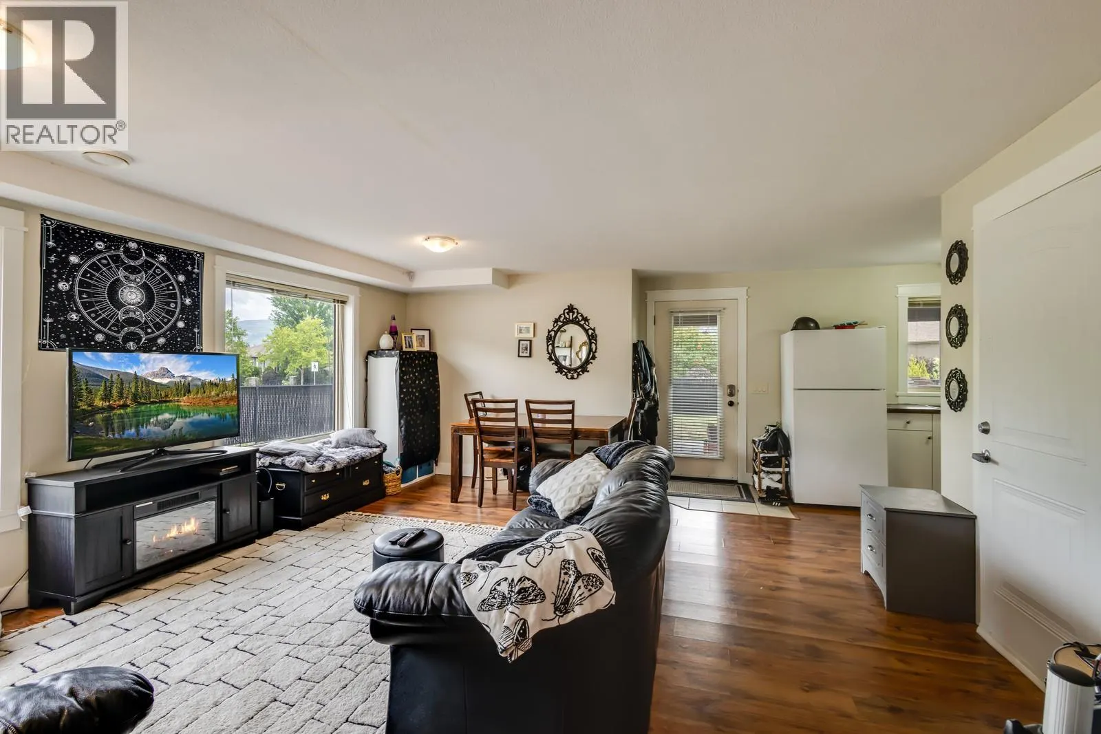 13074 Lake Hill Drive