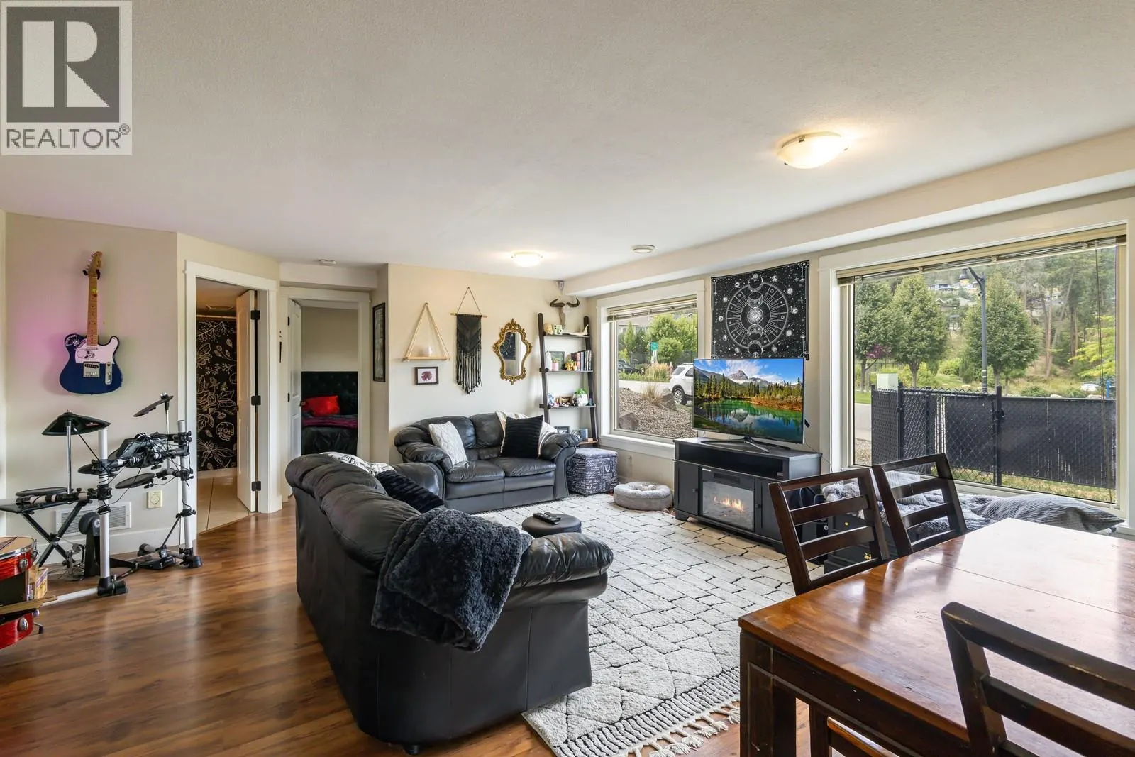 13074 Lake Hill Drive