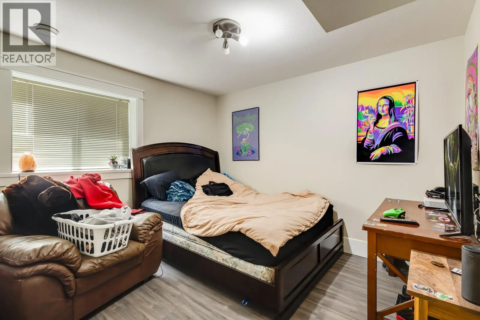 13074 Lake Hill Drive