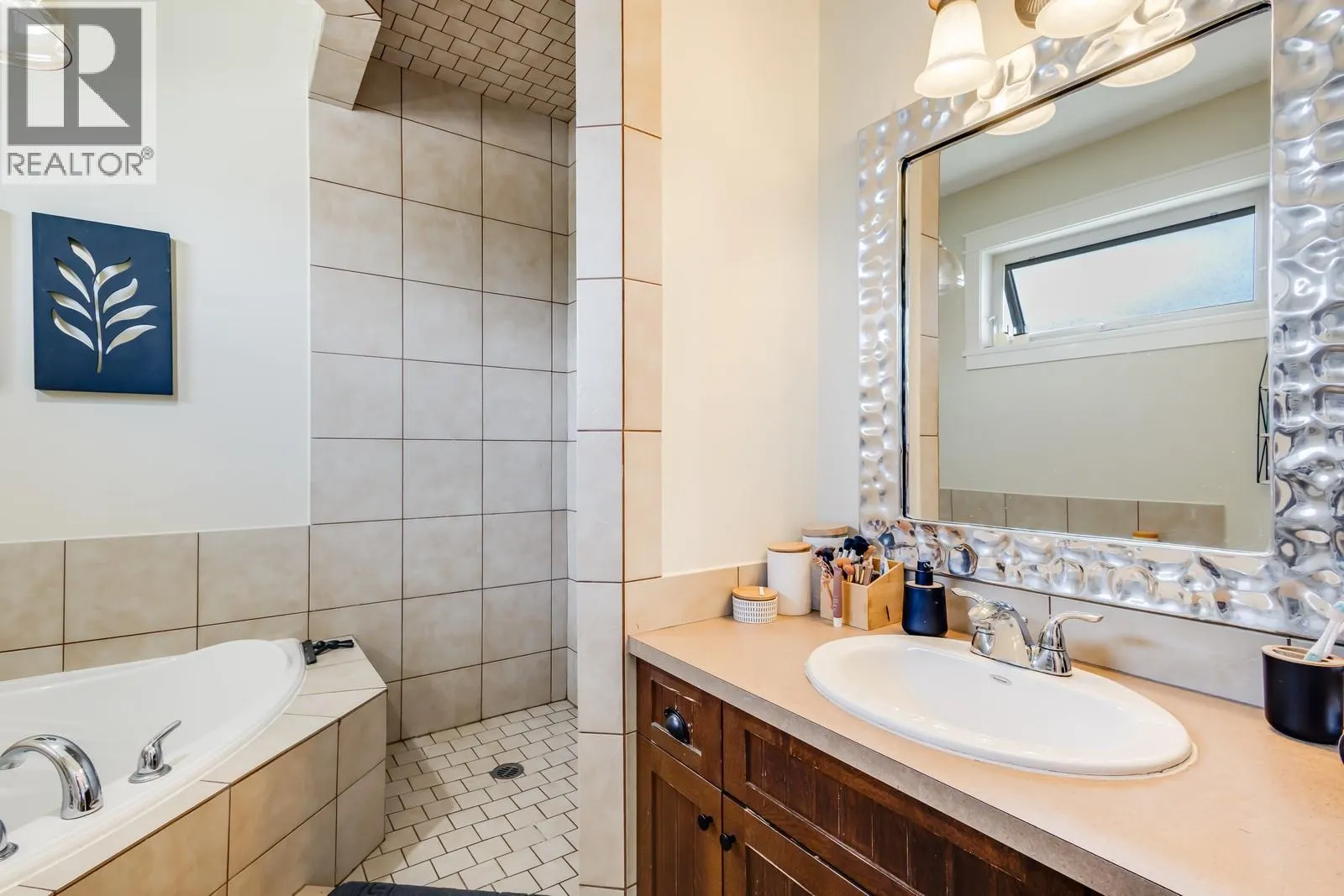 13074 Lake Hill Drive
