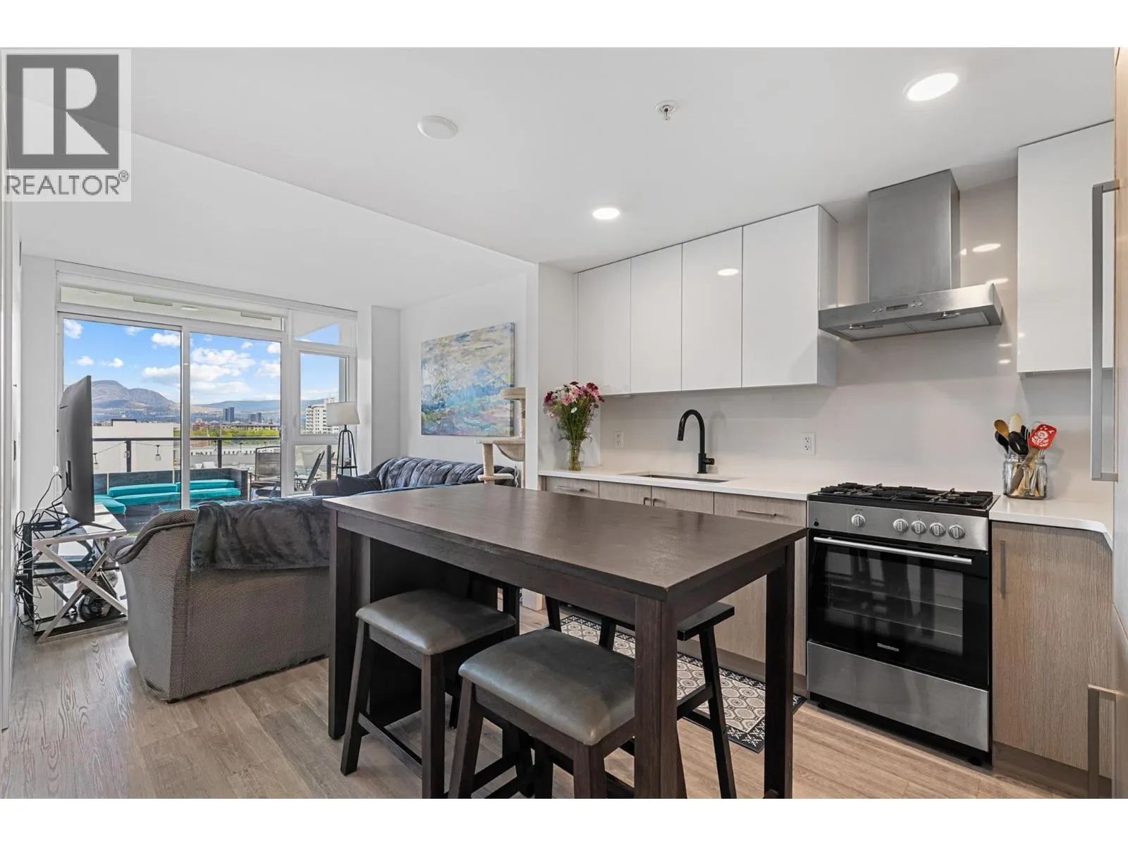 1588 Ellis Street Unit# 703