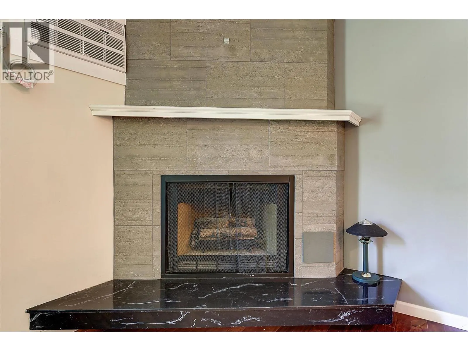 1640 Ufton Court Unit# 104