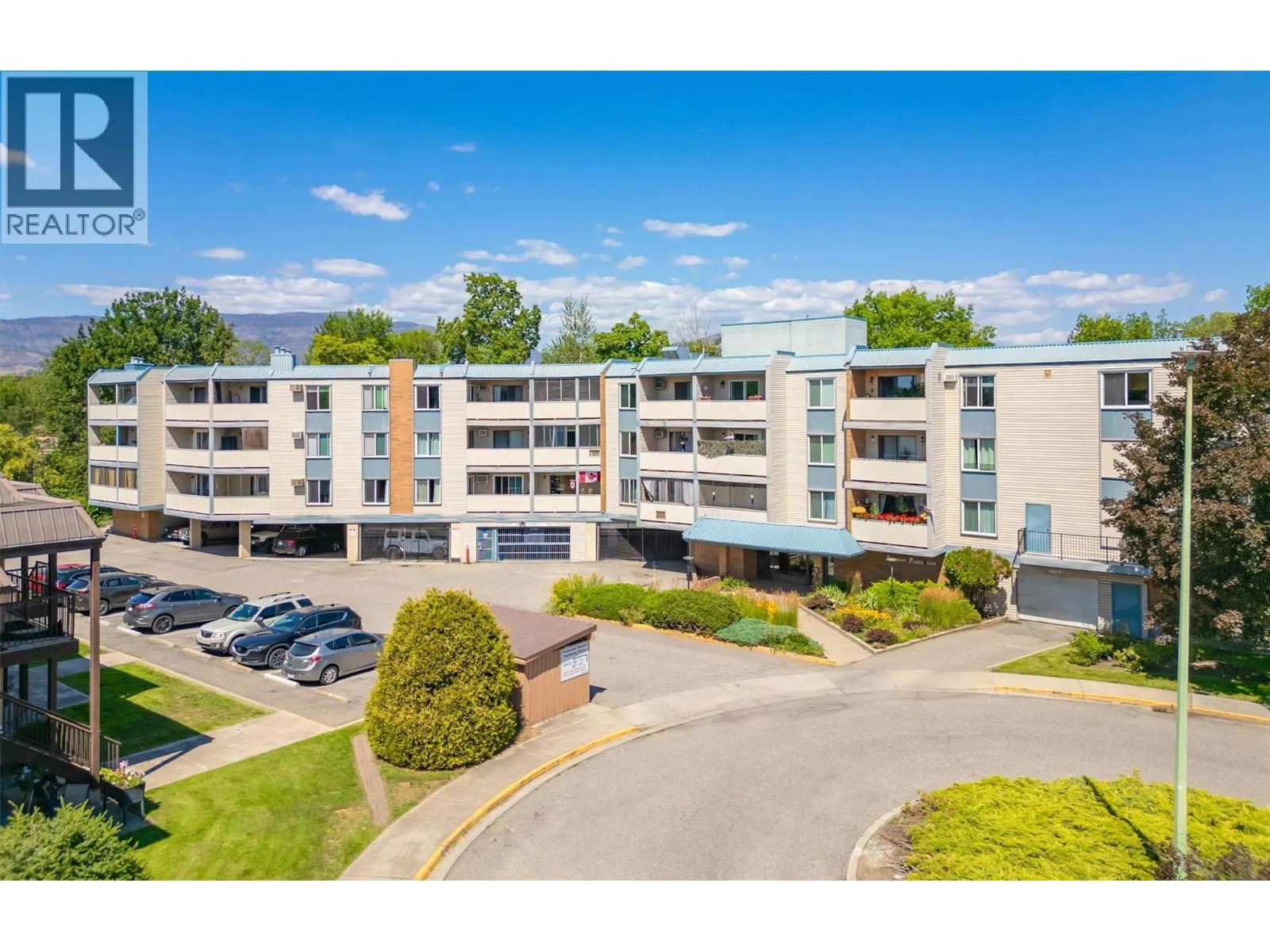 1640 Ufton Court Unit# 104