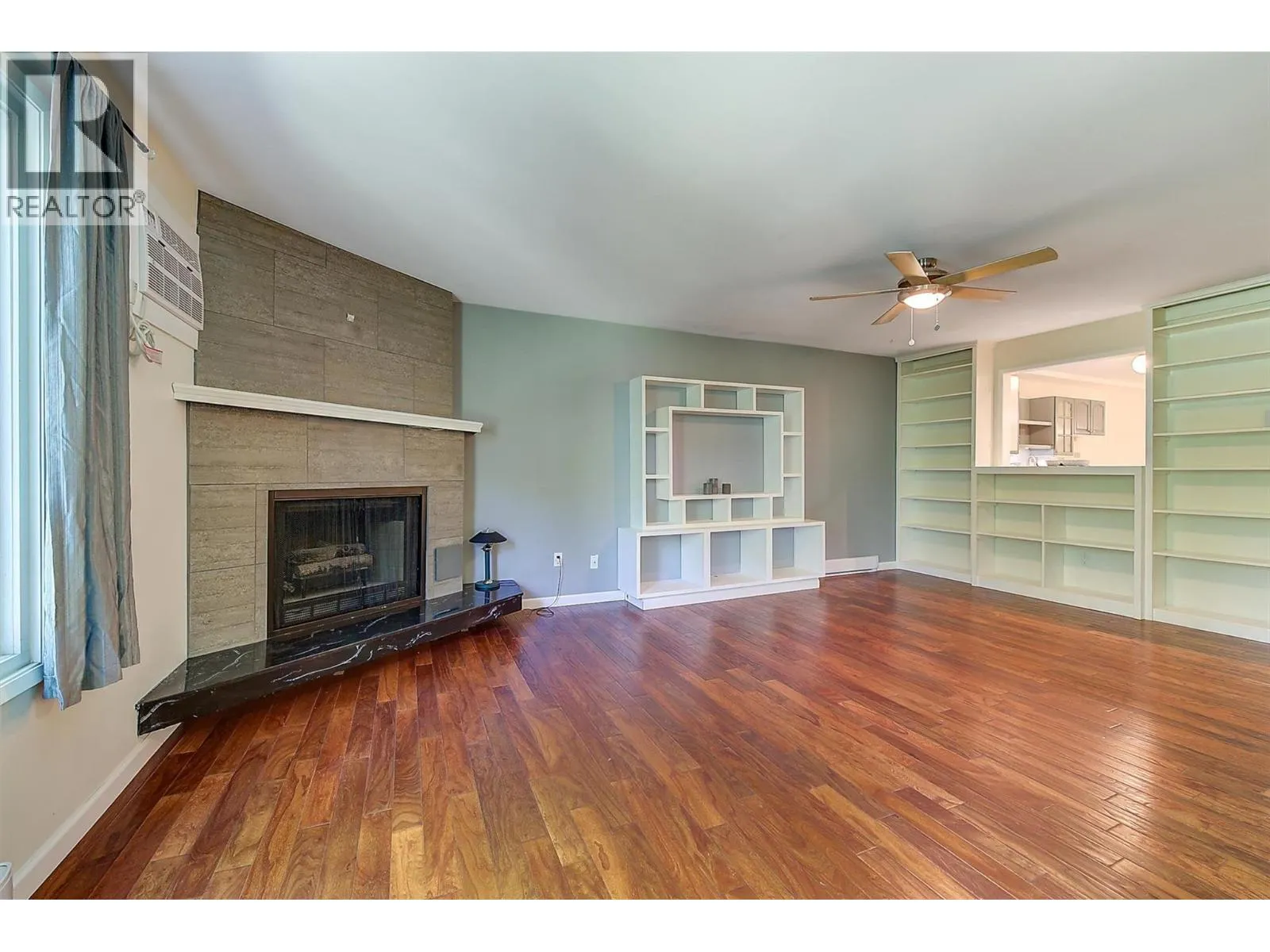 1640 Ufton Court Unit# 104