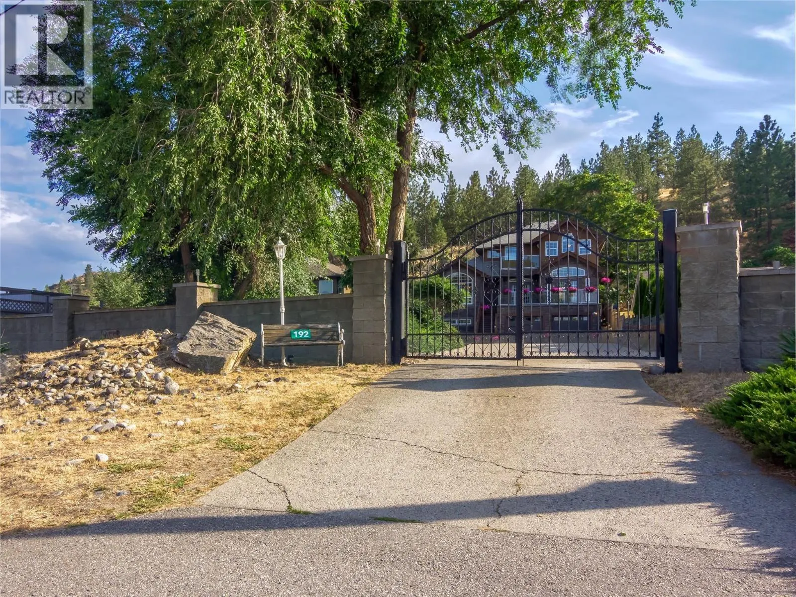 192 Lakehill Road