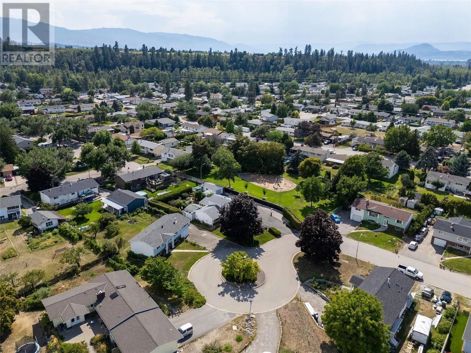685 Moraine Court
