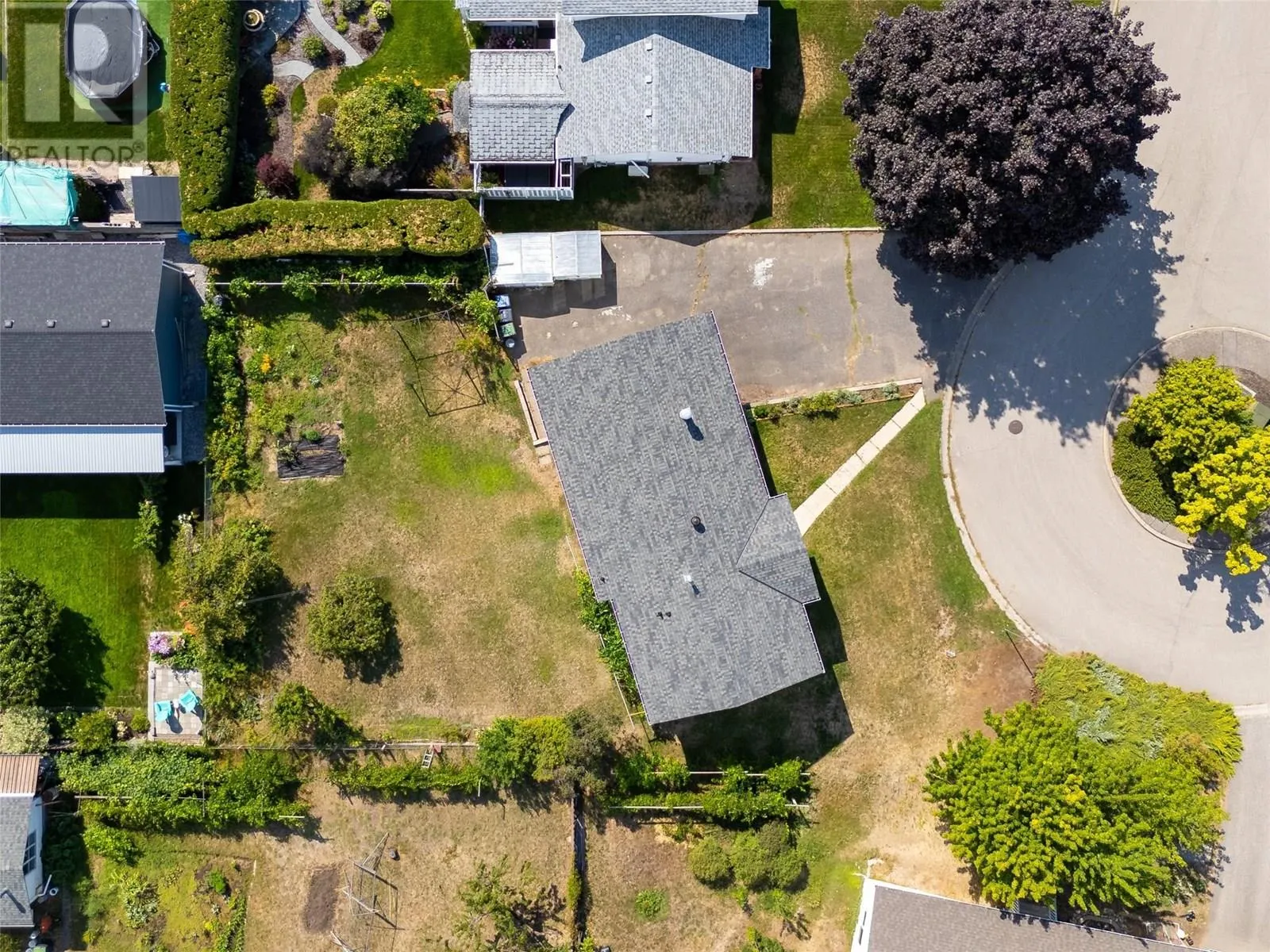 685 Moraine Court