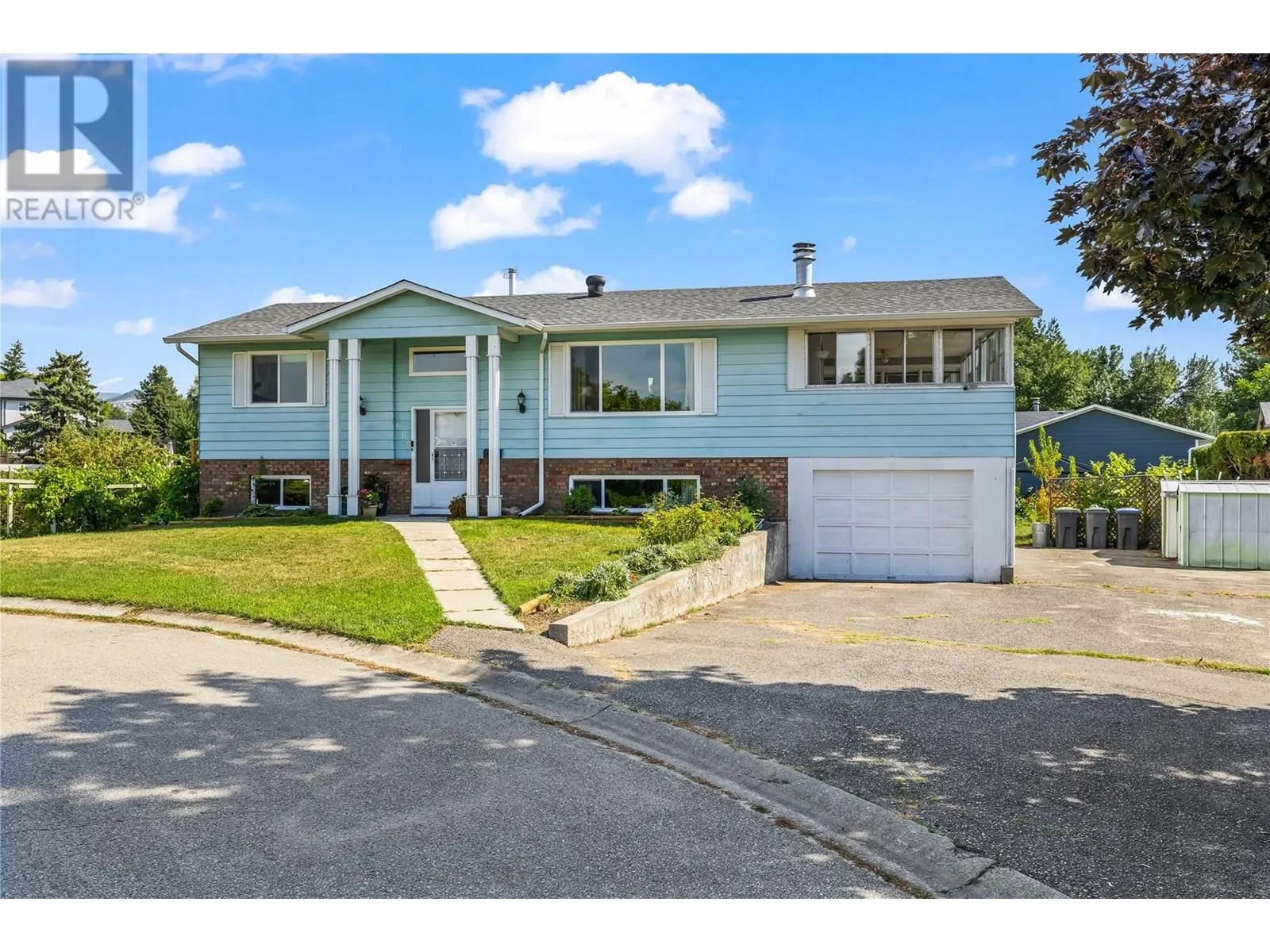 685 Moraine Court