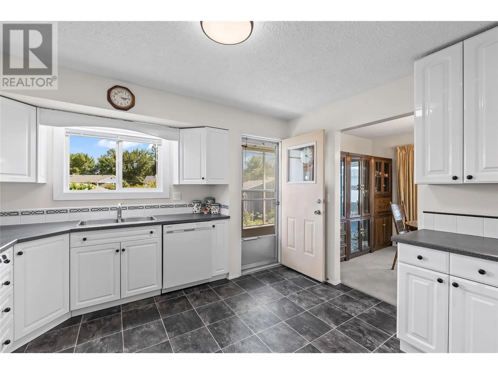 685 Moraine Court