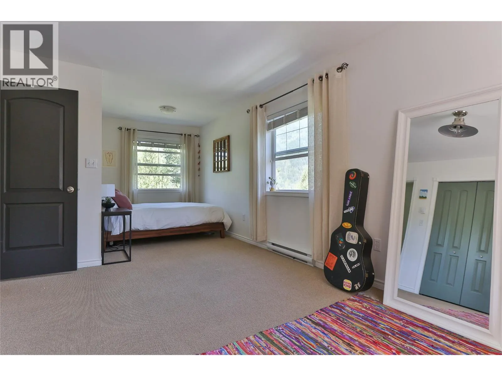 305 Sixth Street